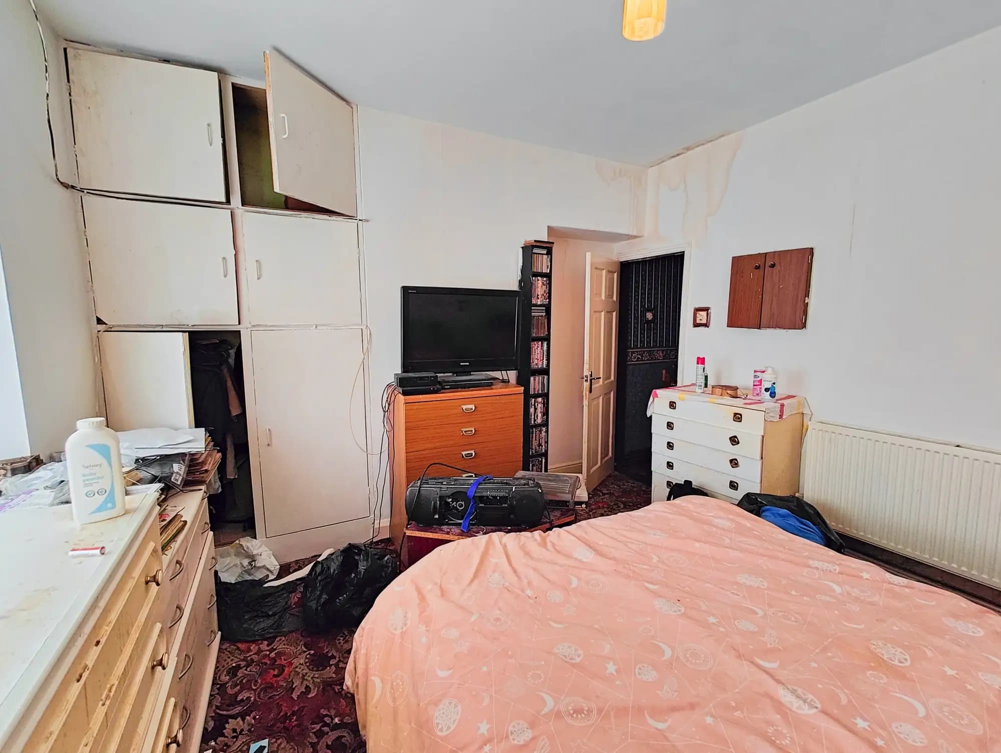 property photo 12 of 17