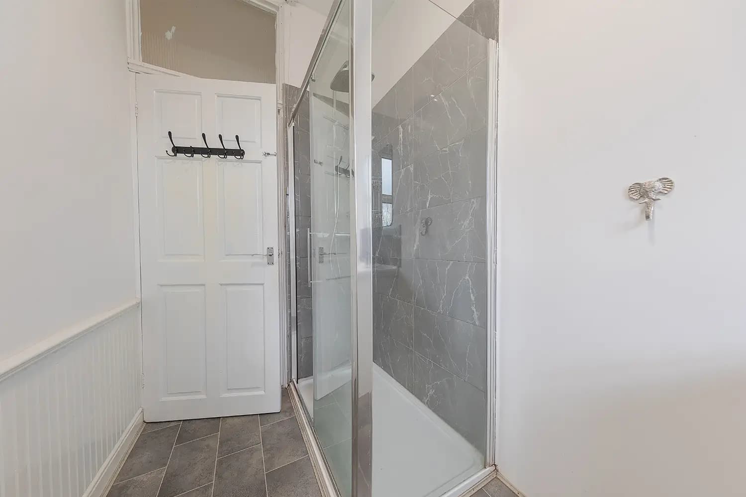 property photo 9 of 26