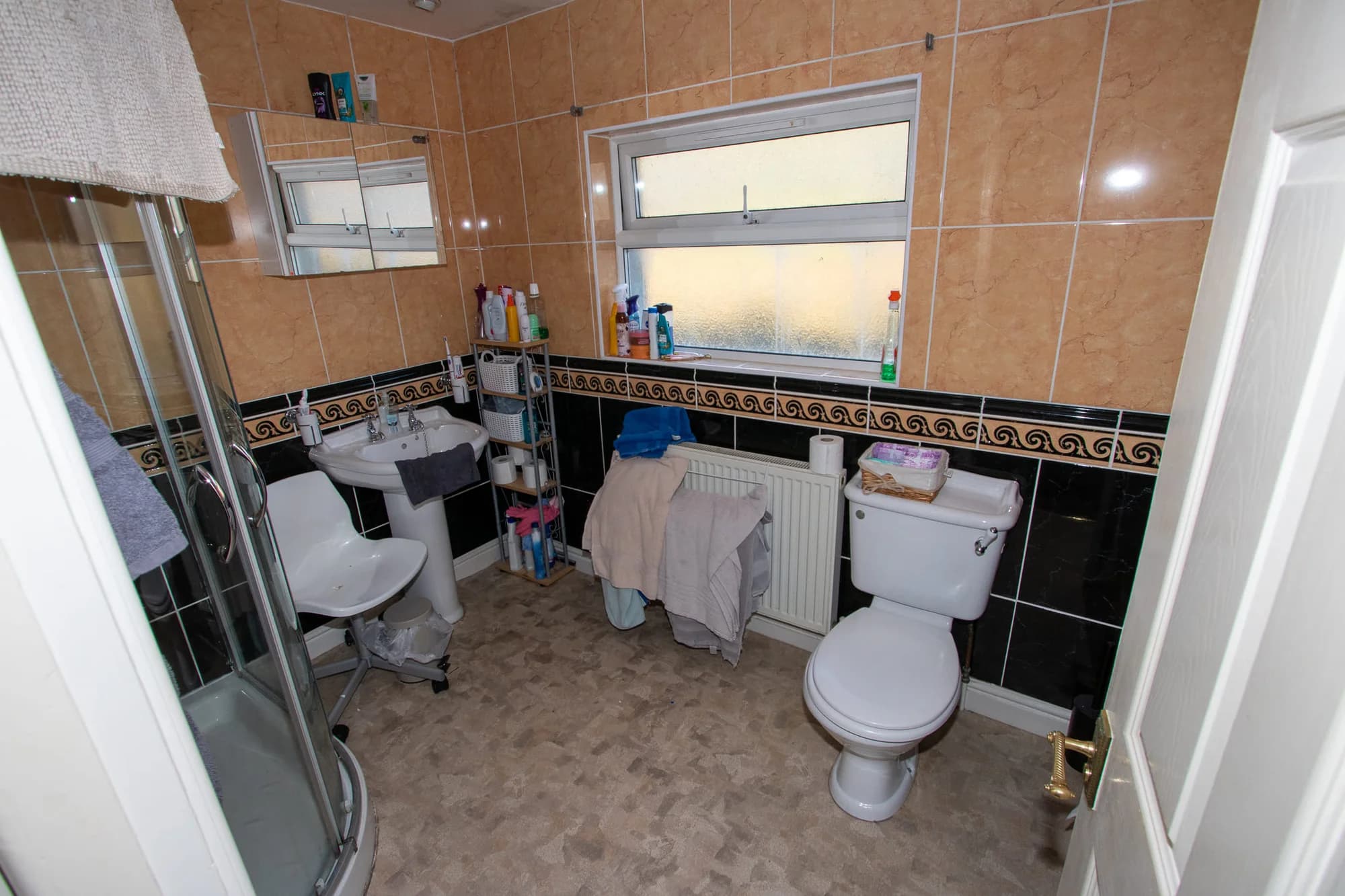 property photo 9 of 20