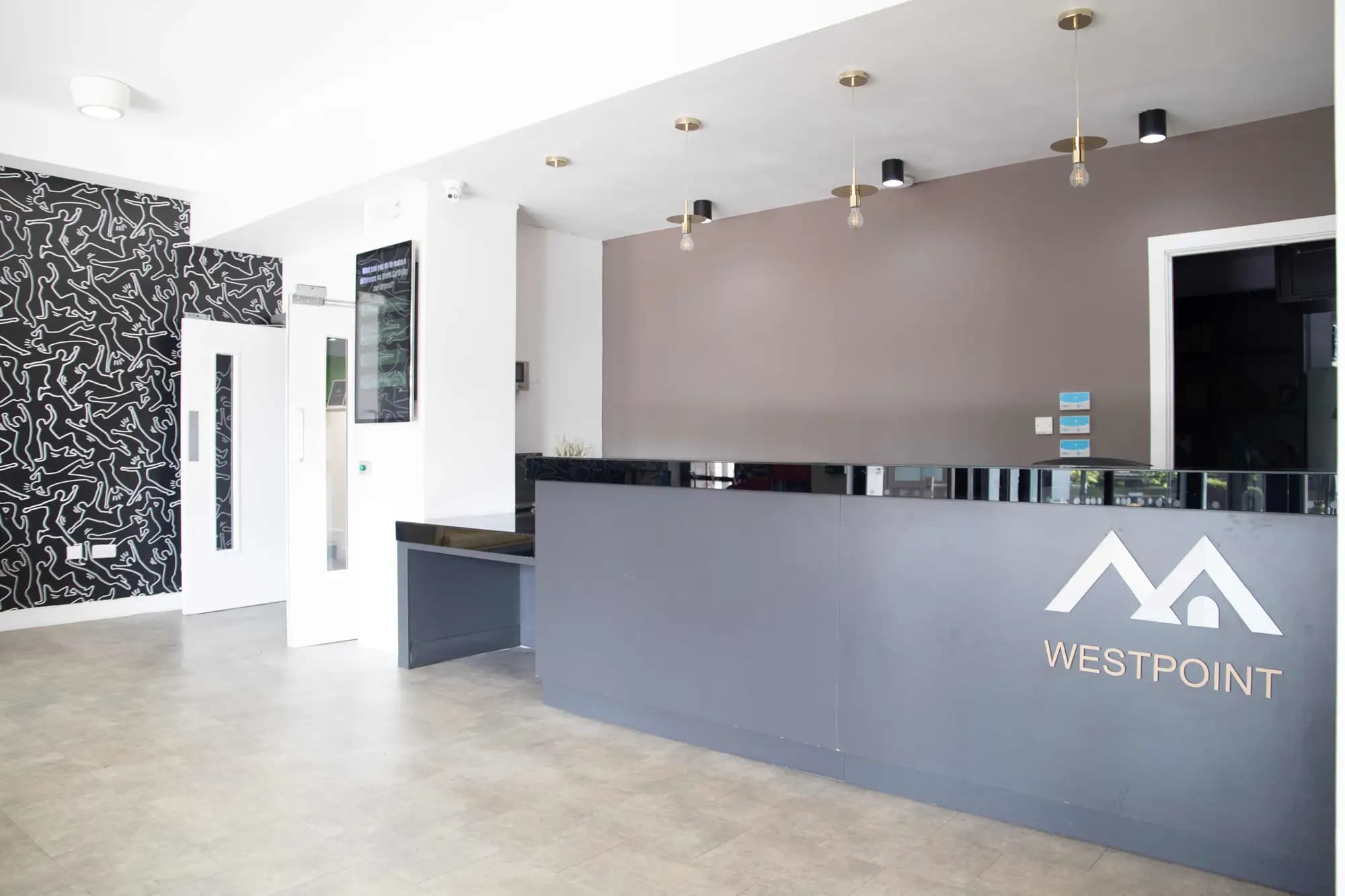 property photo 9 of 10