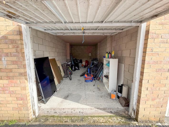 property photo 15 of 16