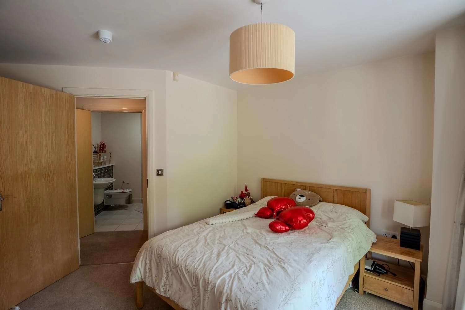 property photo 10 of 17