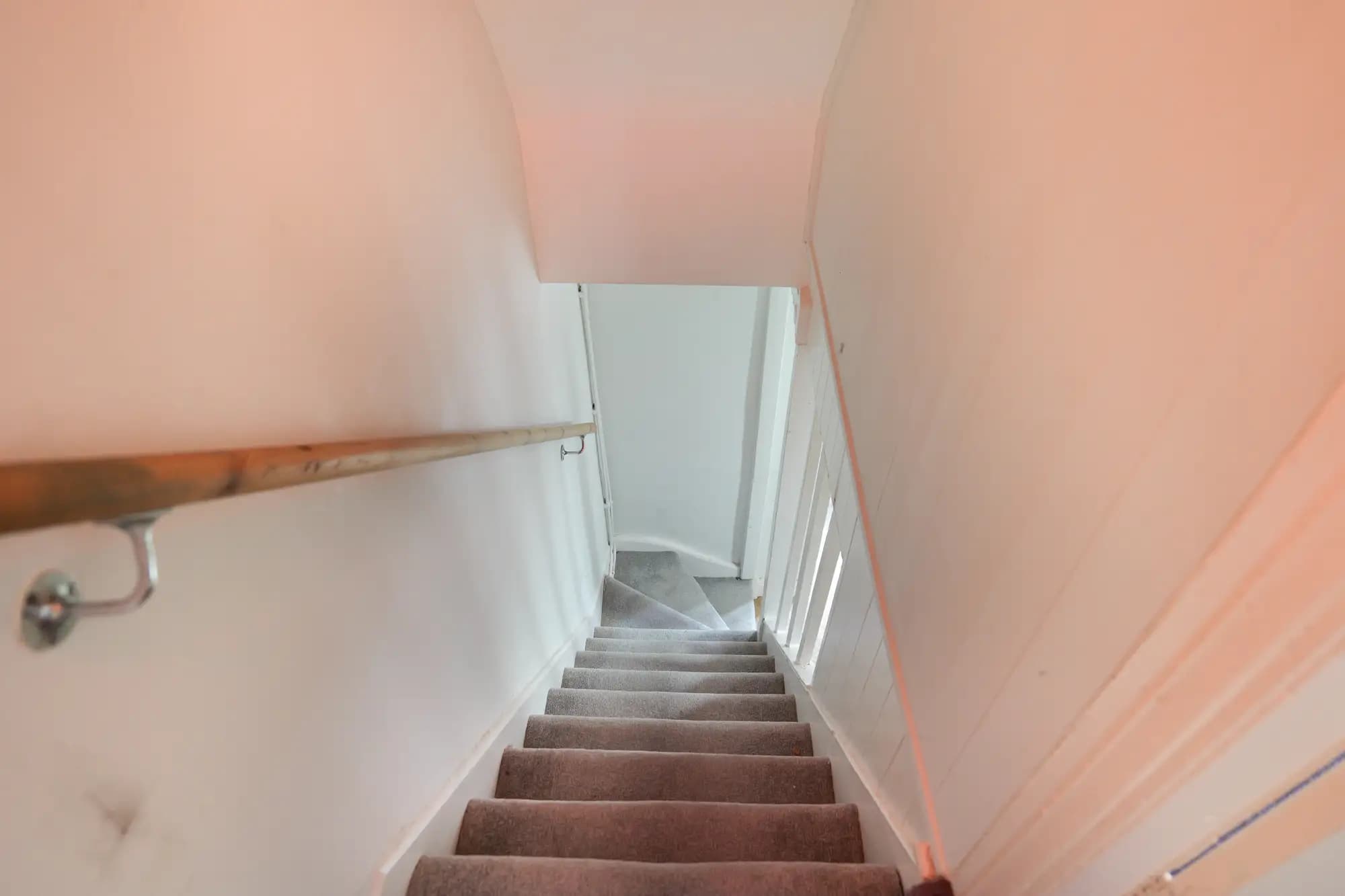 property photo 11 of 16
