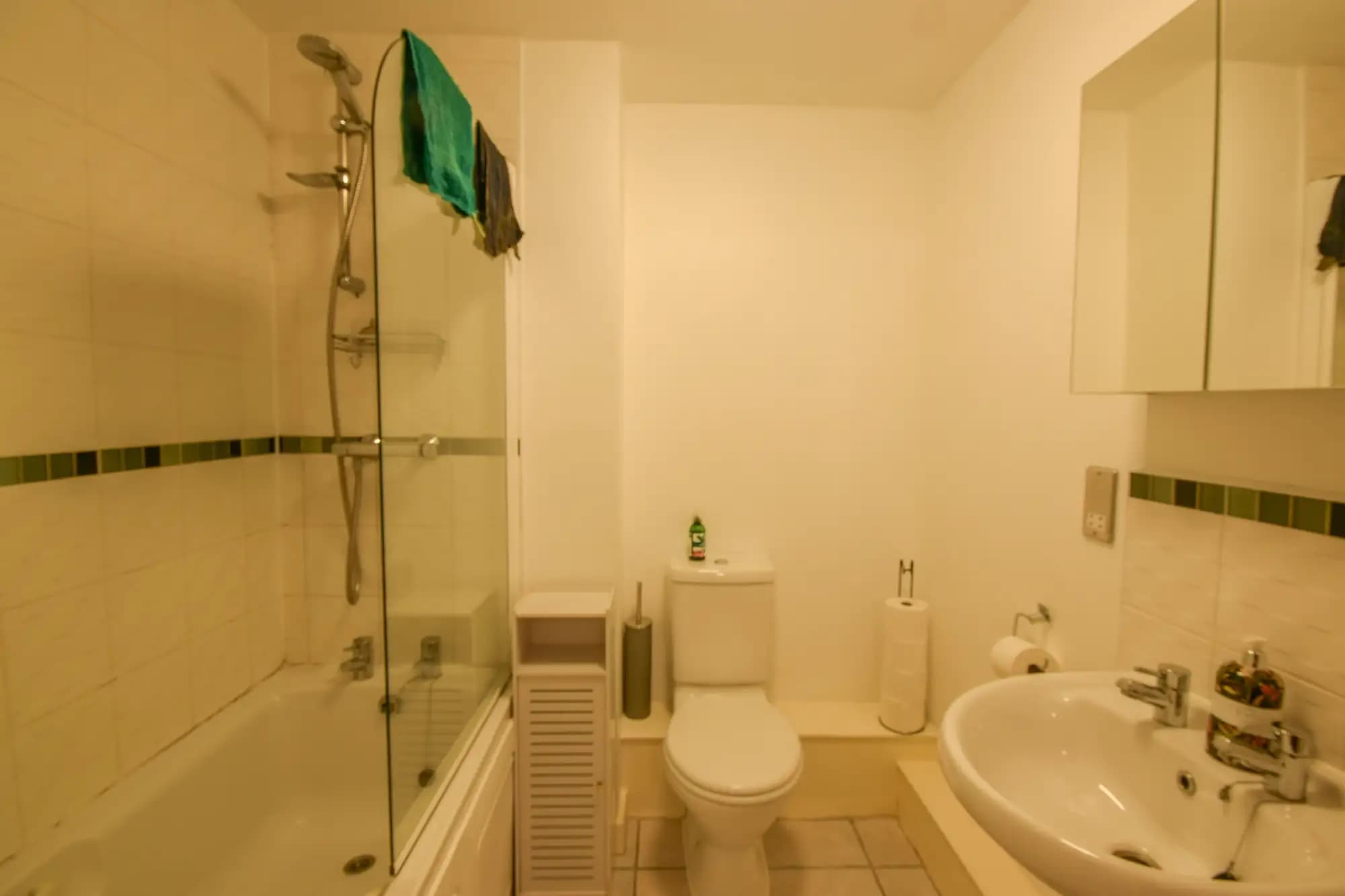 property photo 6 of 10