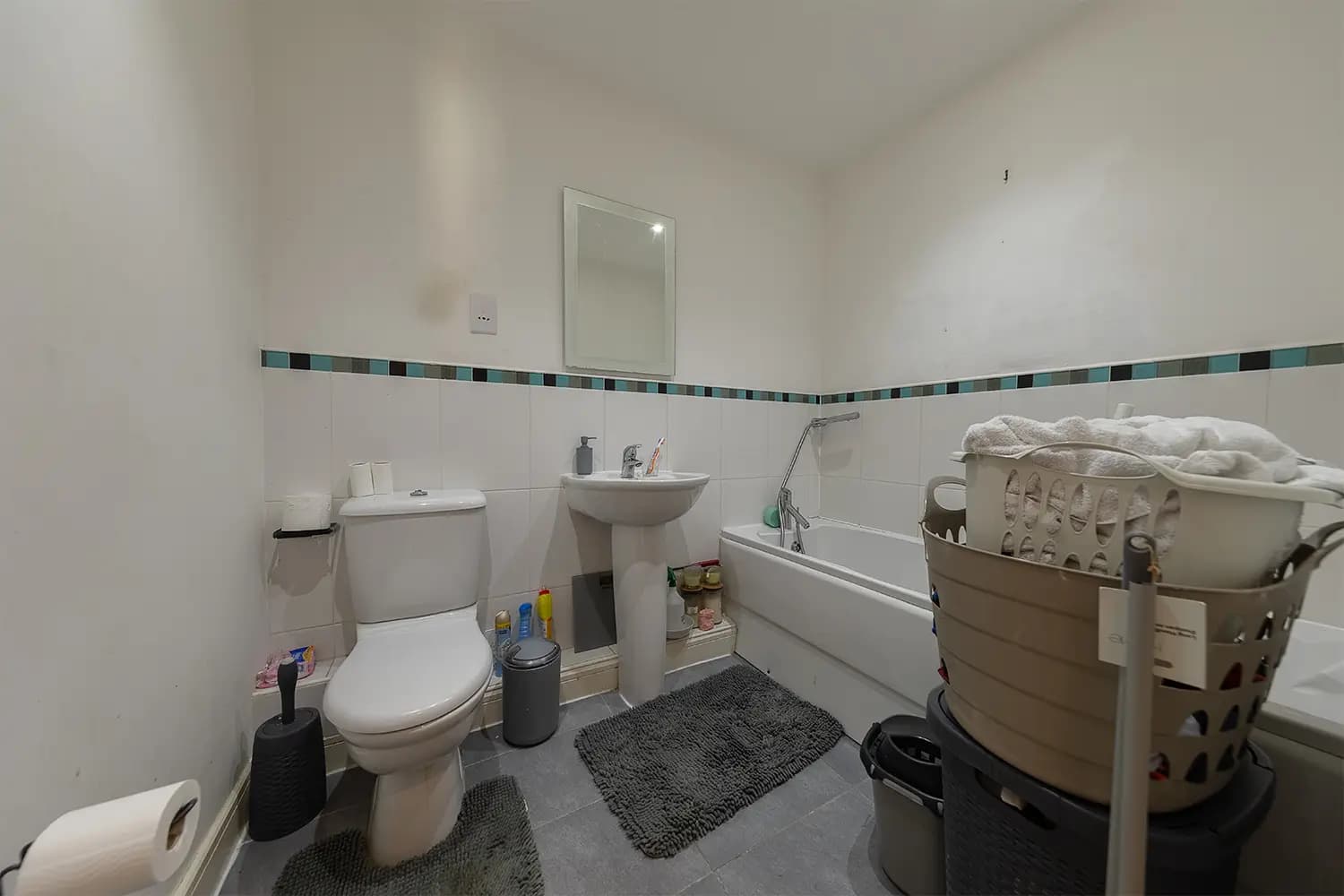 property photo 7 of 15