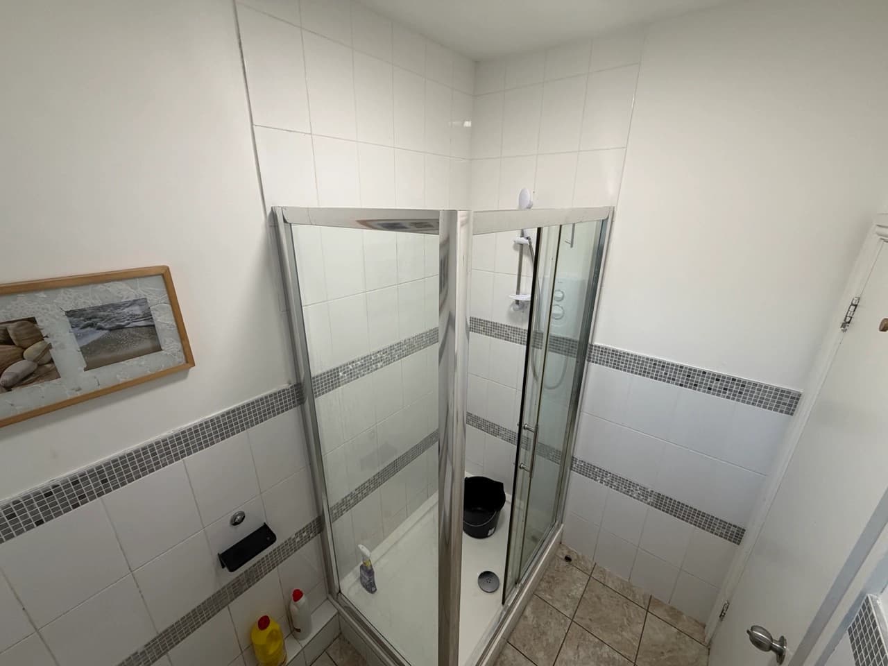 property photo 10 of 28