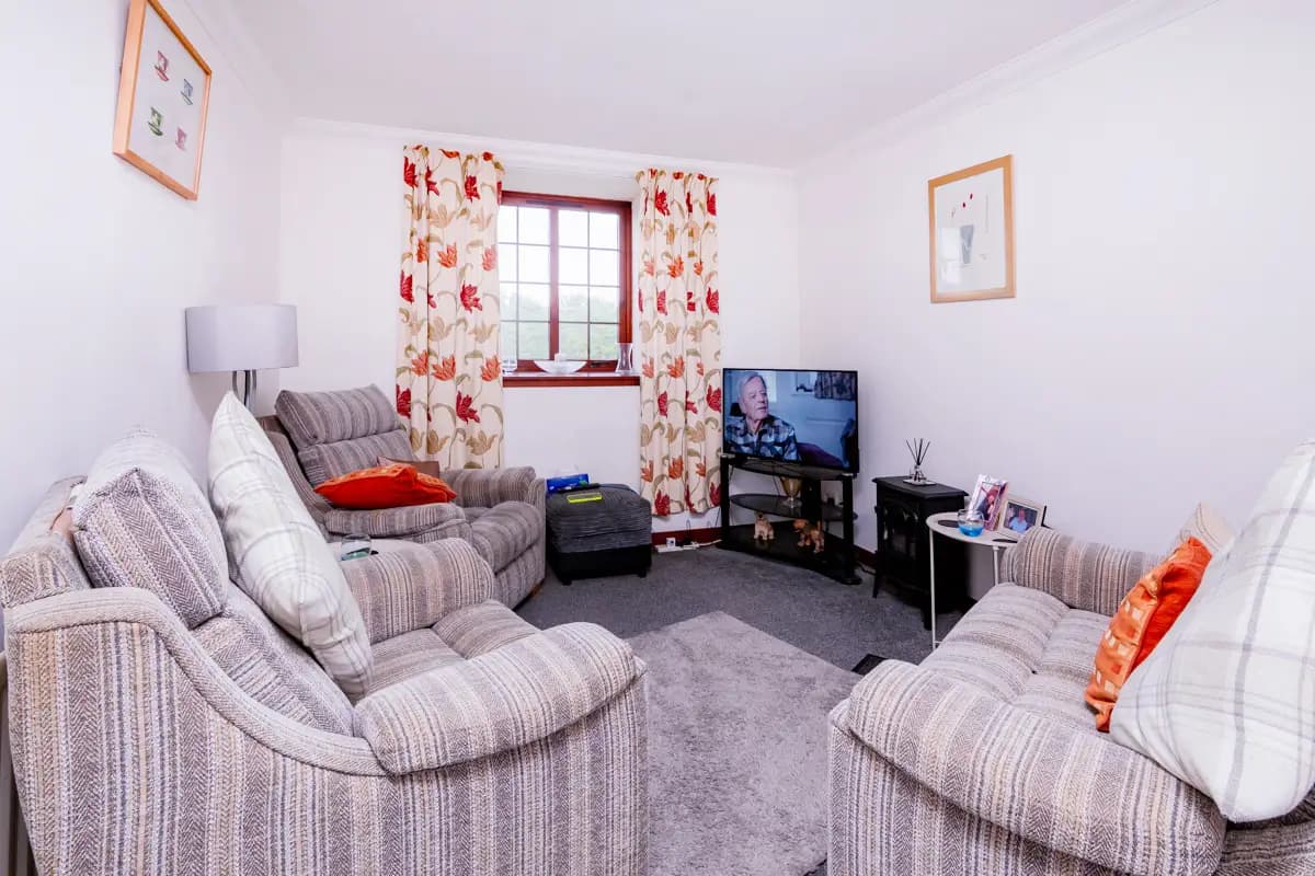 property photo 2 of 19