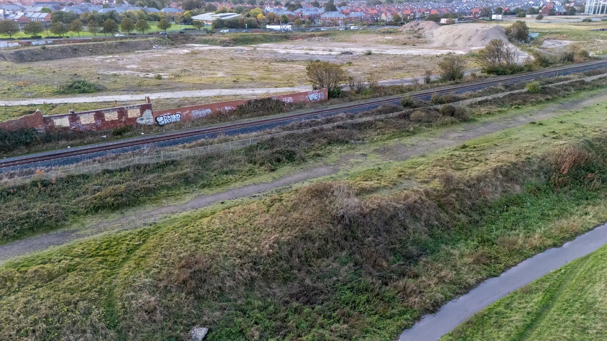 property photo 18 of 30