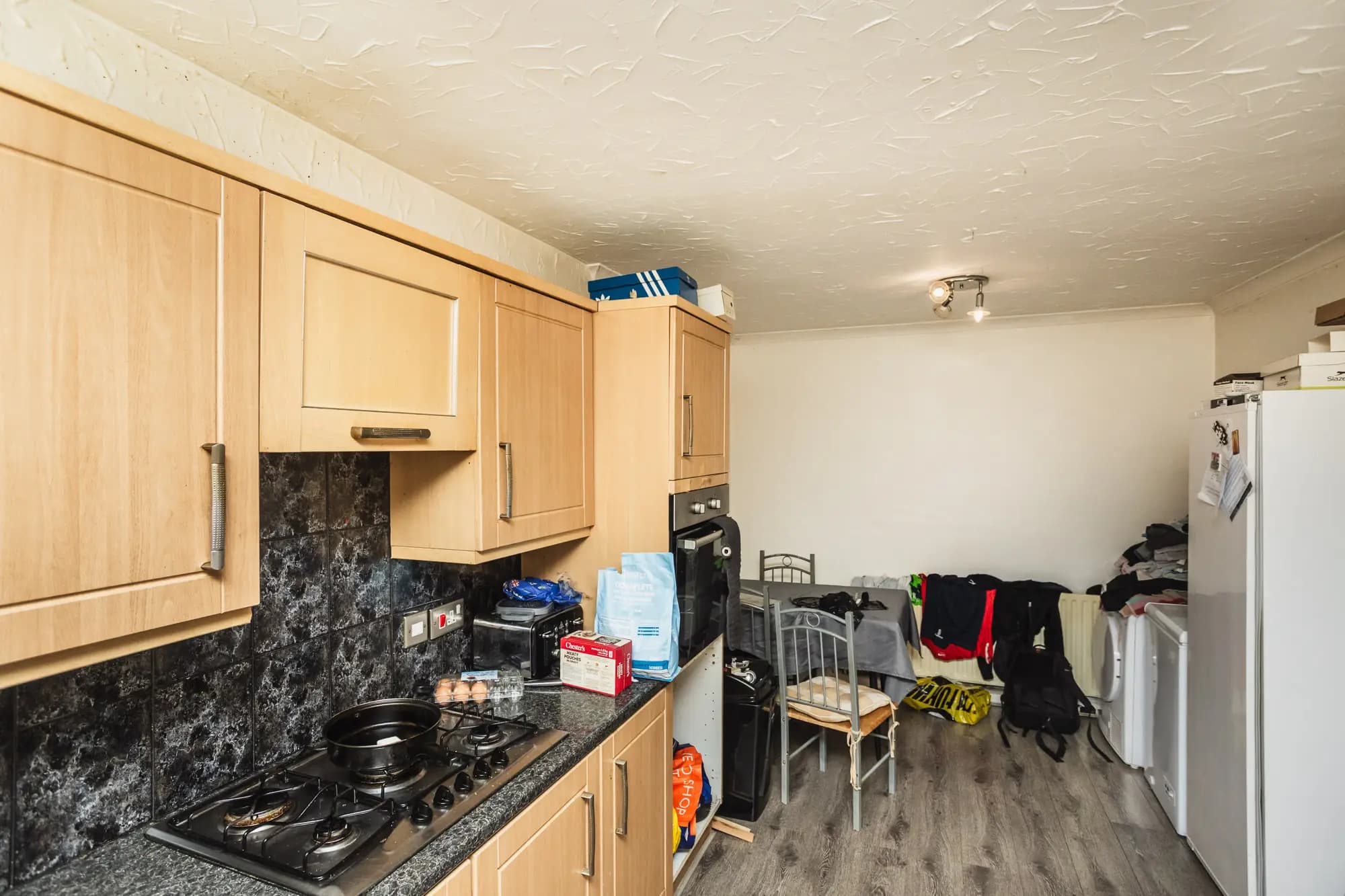 property photo 6 of 16