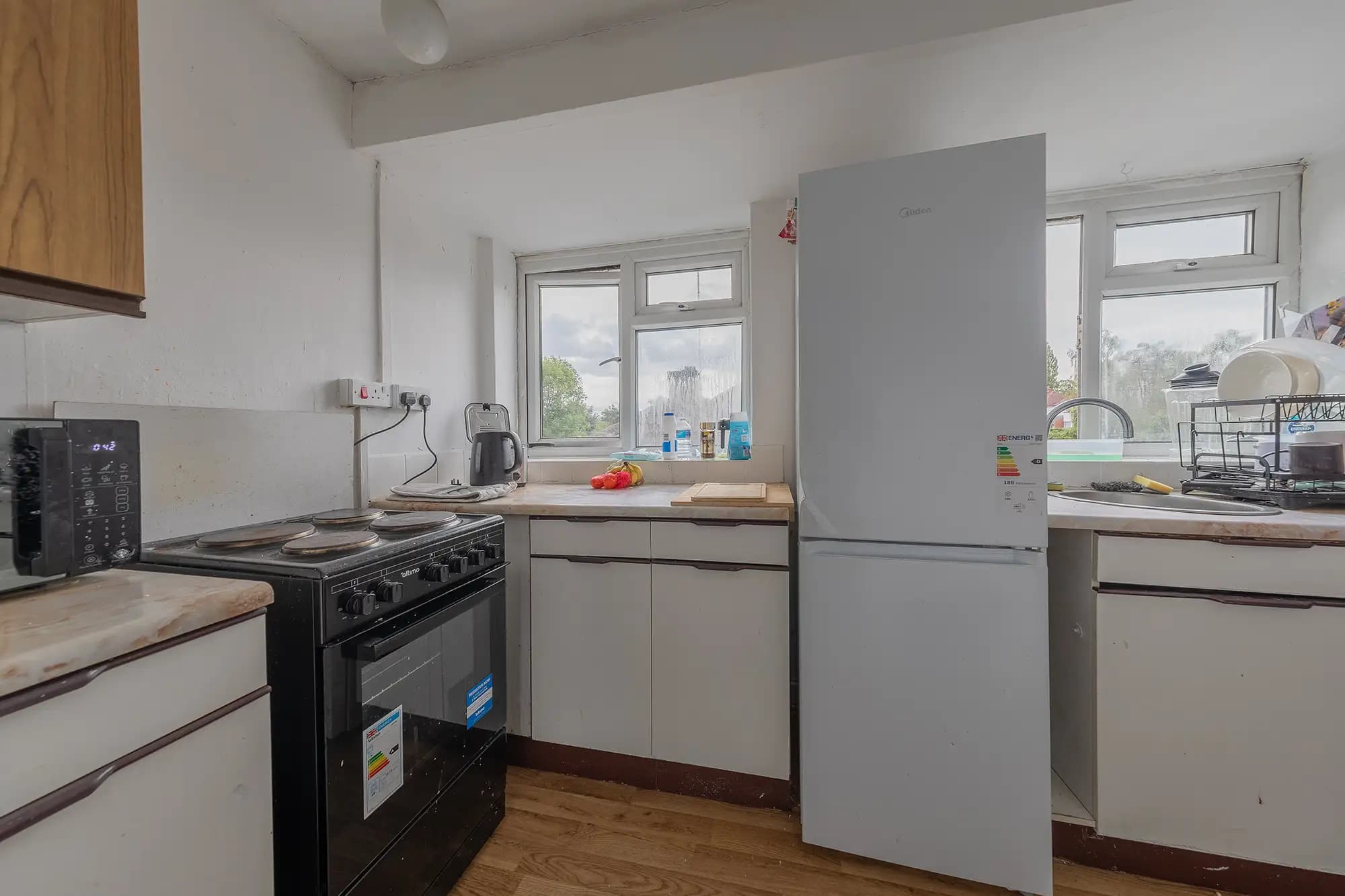 property photo 5 of 19