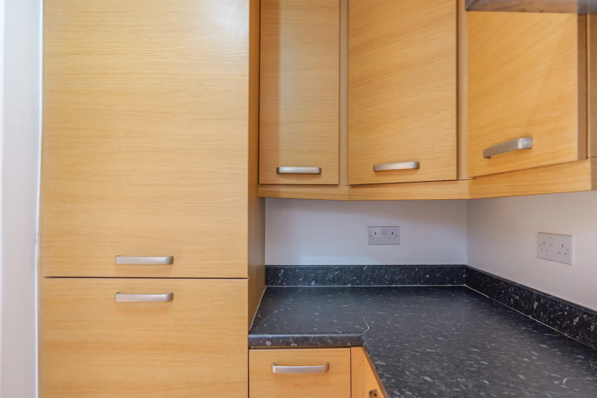 property photo 7 of 24