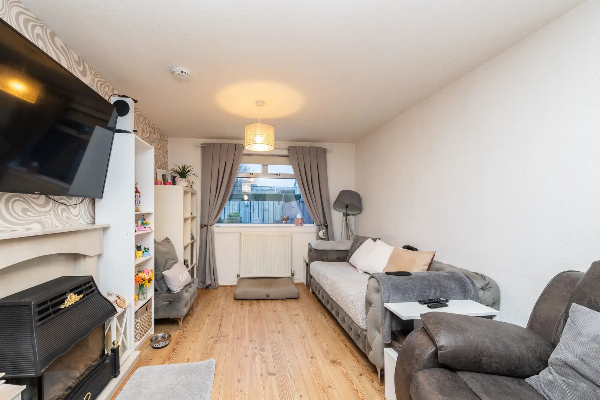 property photo 2 of 27