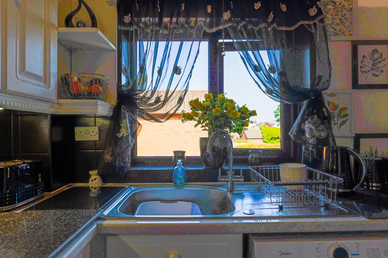 property photo 6 of 25