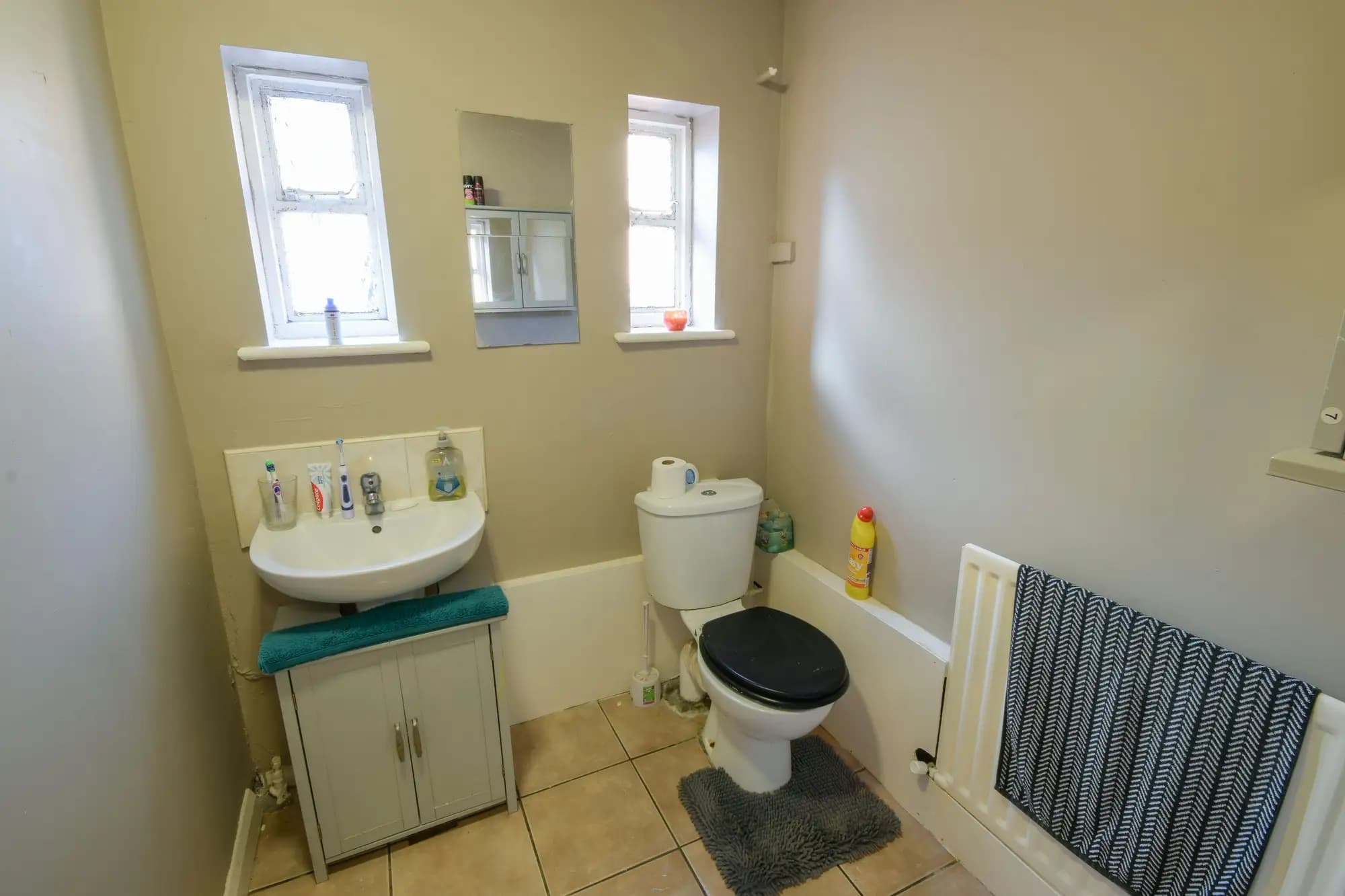 property photo 19 of 25