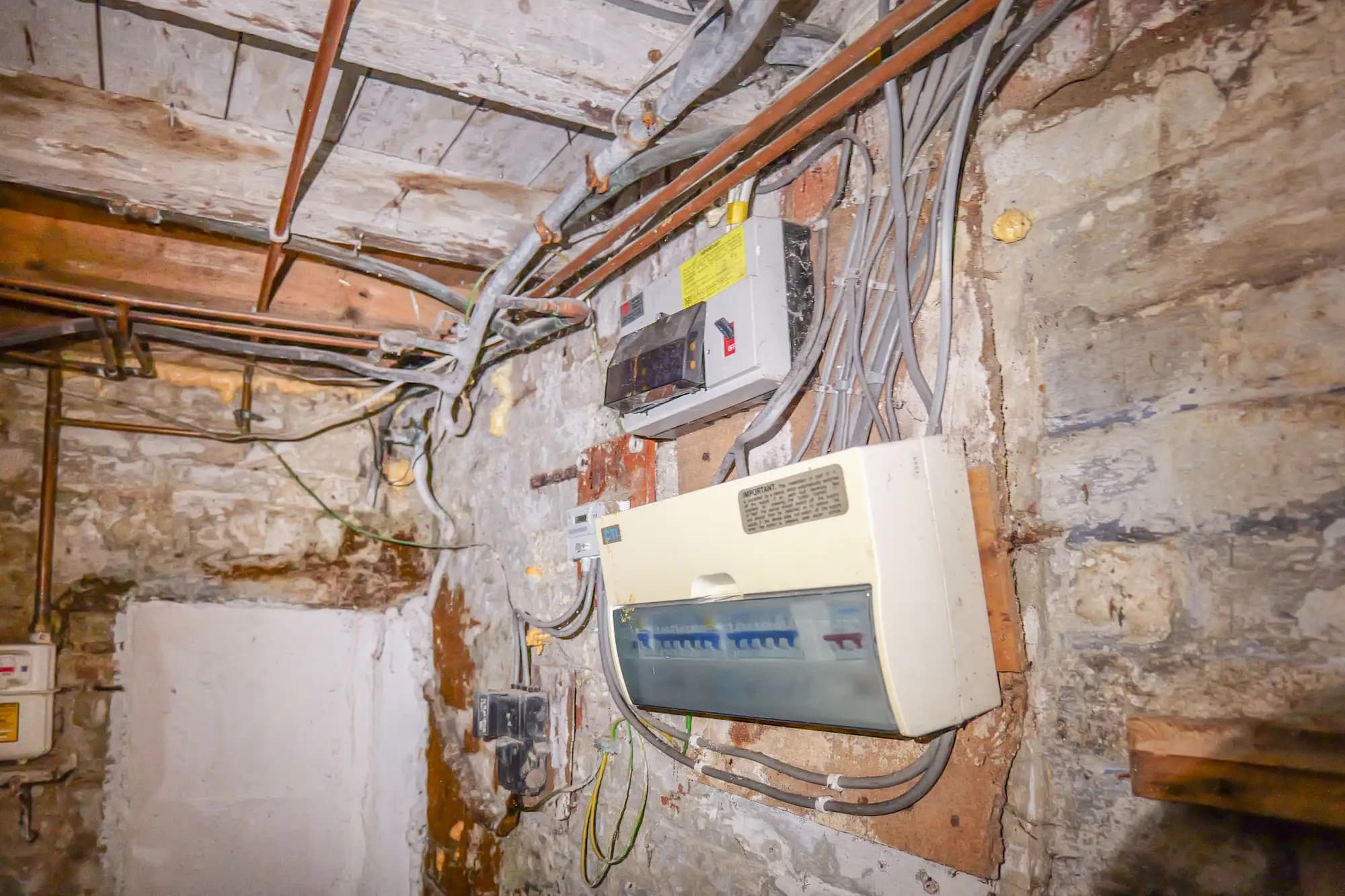 property photo 14 of 19