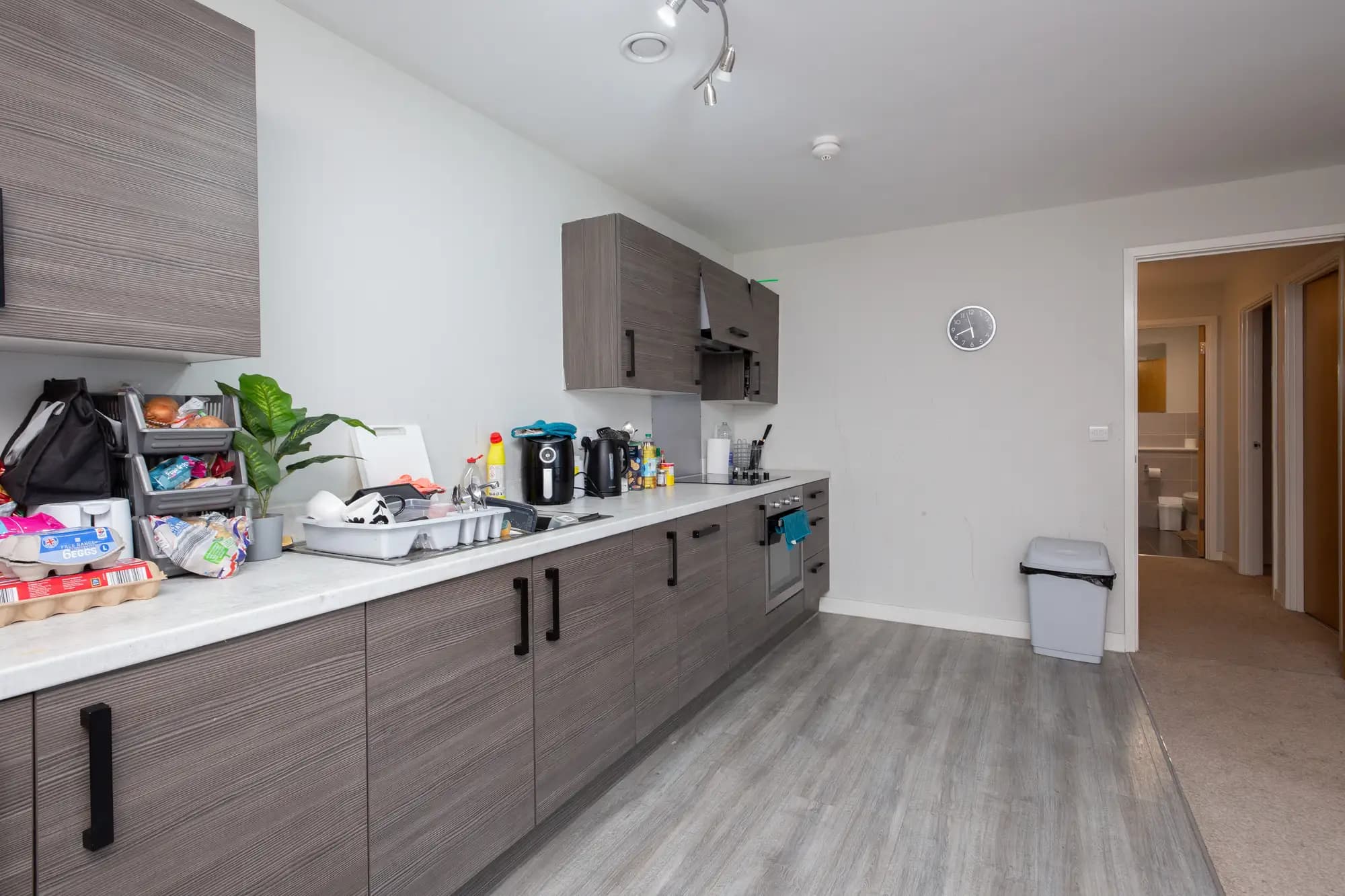 property photo 6 of 21