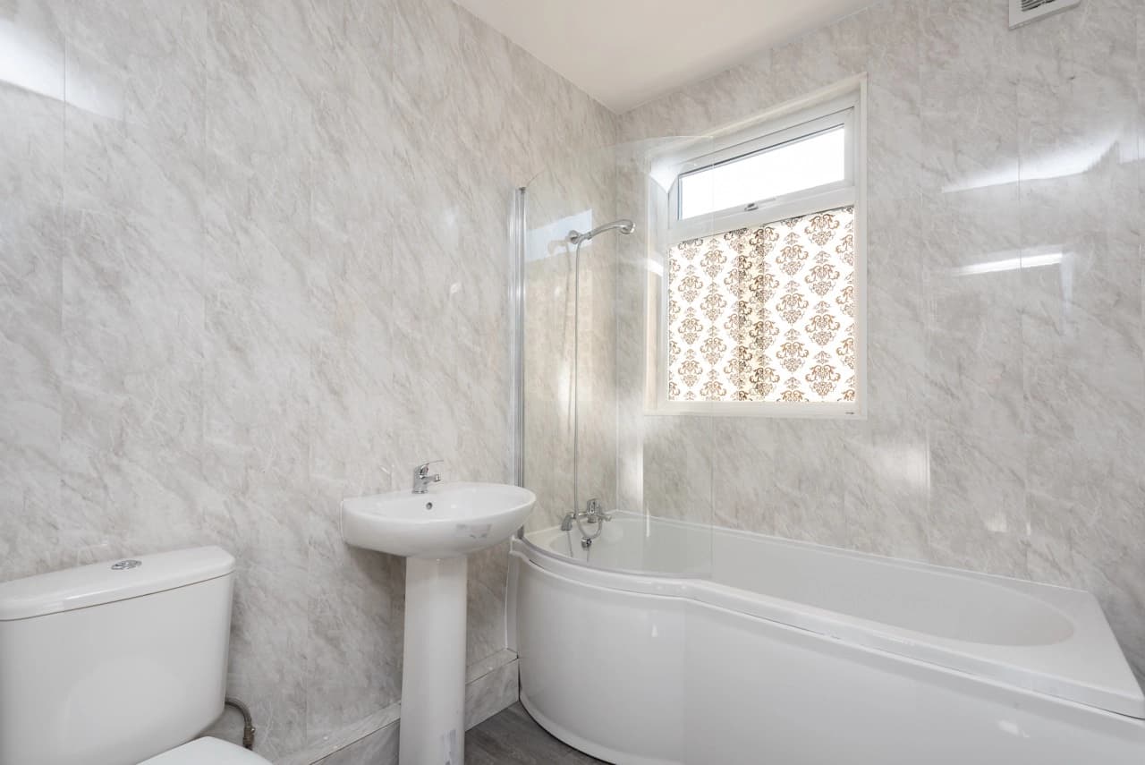 property photo 10 of 40