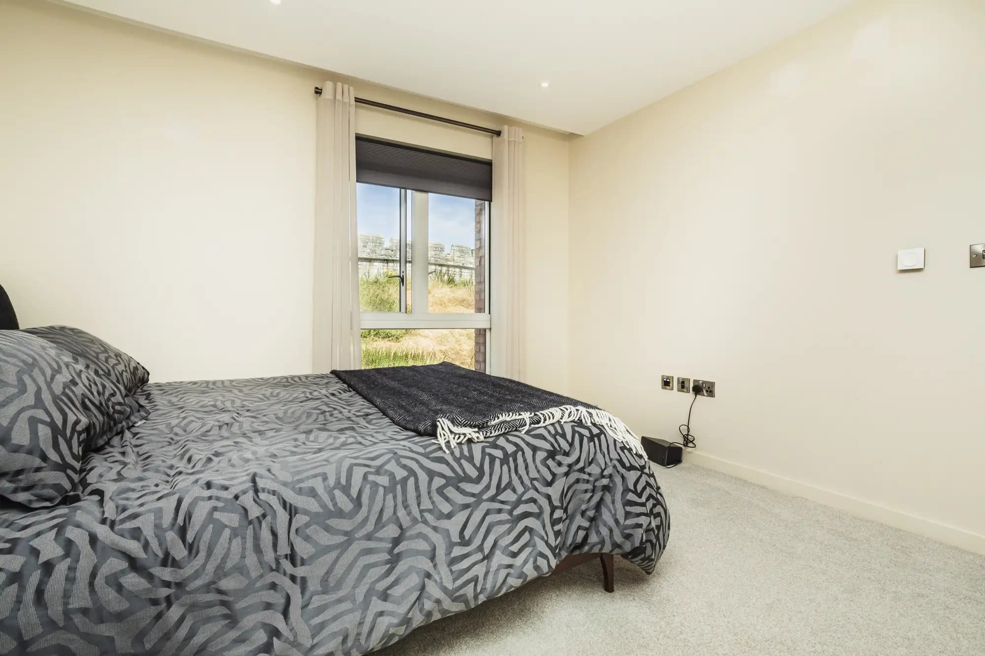 property photo 13 of 36