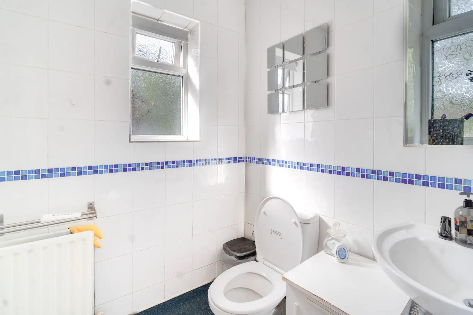 property photo 9 of 17