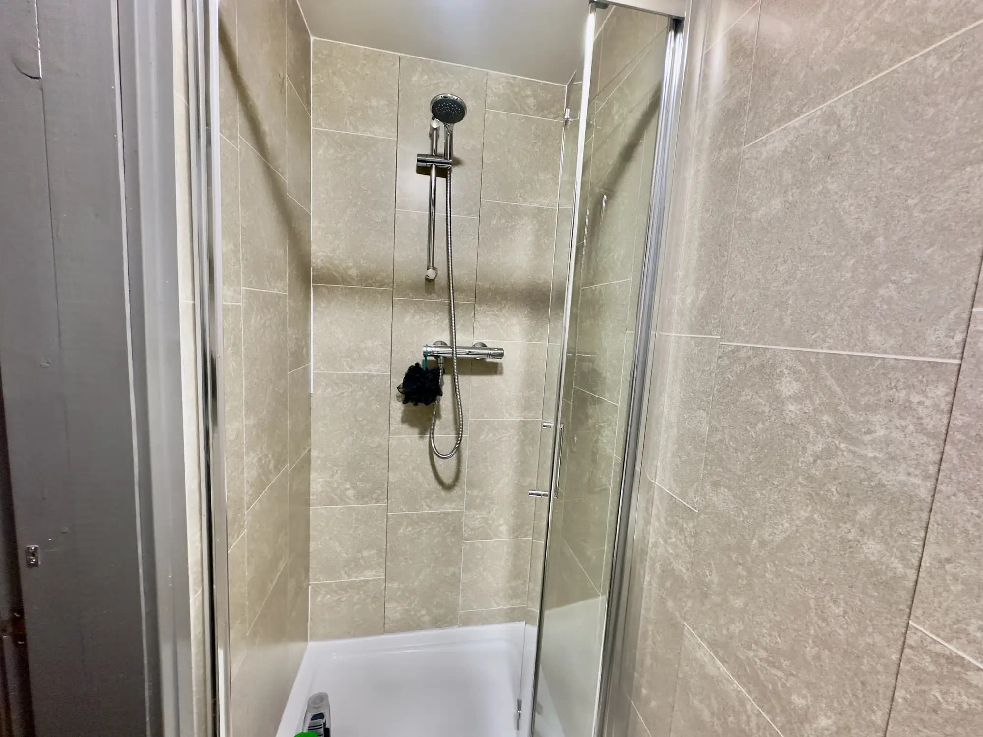 property photo 6 of 27