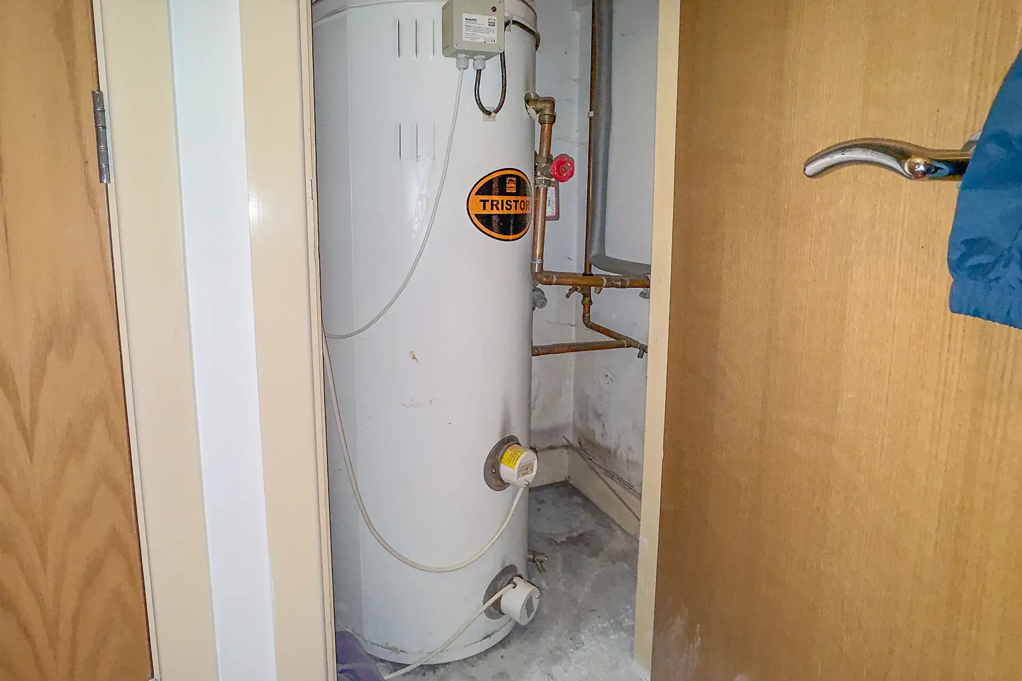 property photo 10 of 13