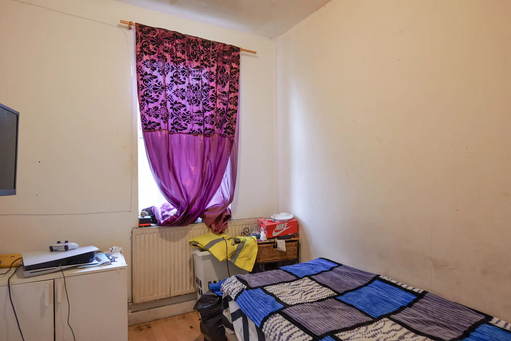 property photo 9 of 19