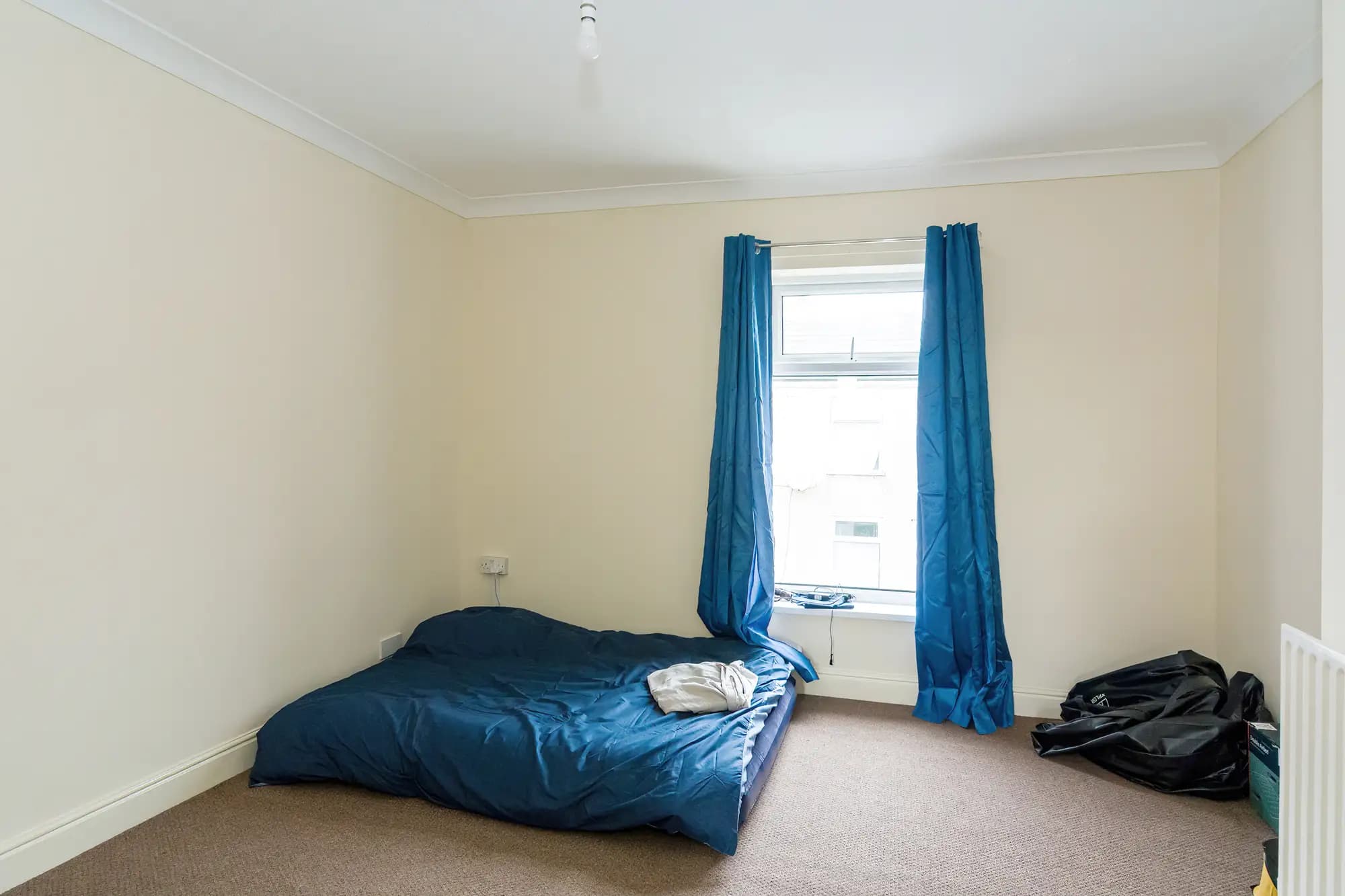 property photo 11 of 17