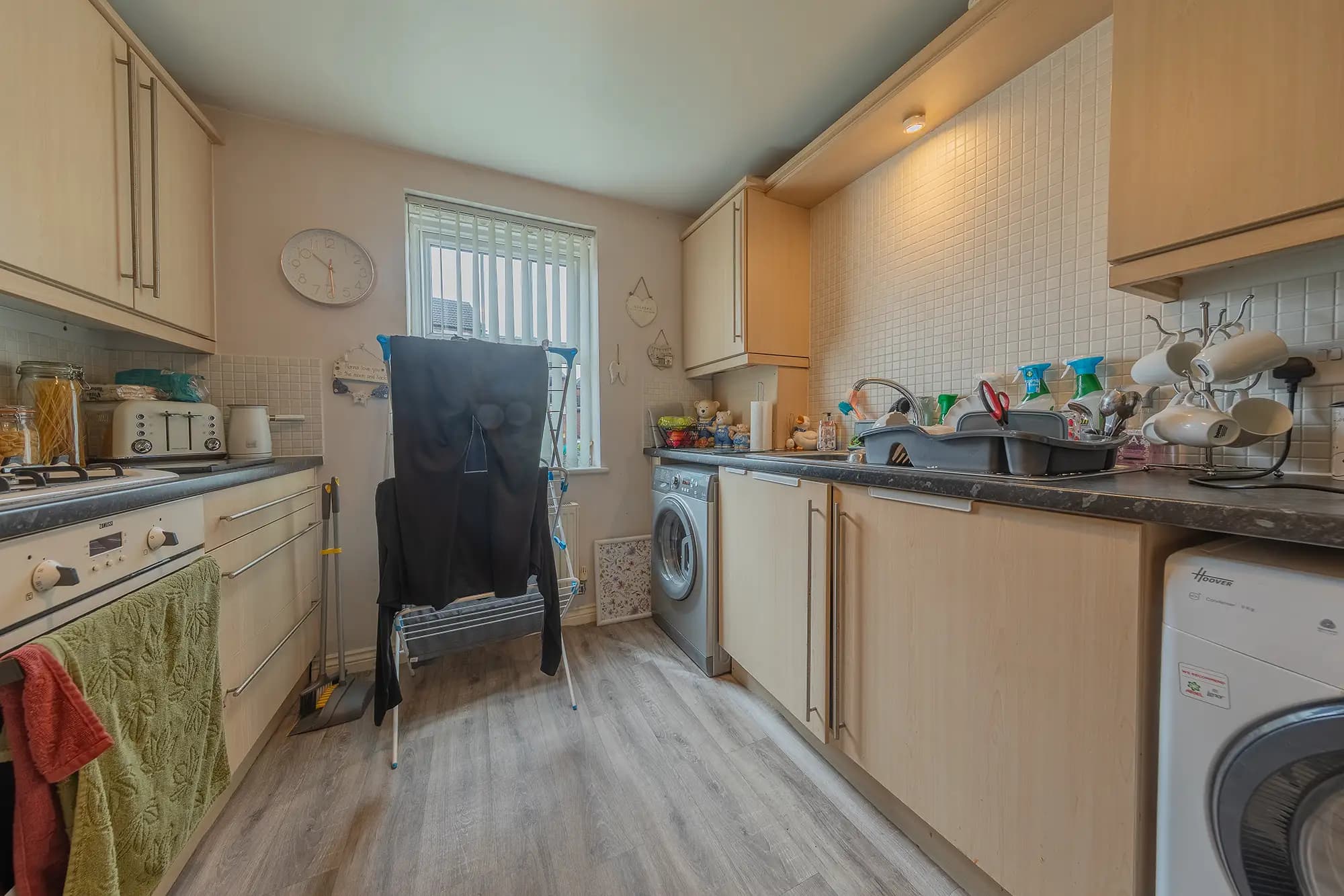 property photo 7 of 14