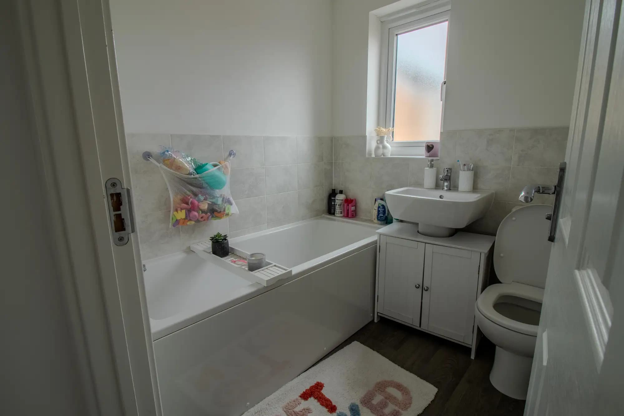 property photo 7 of 18