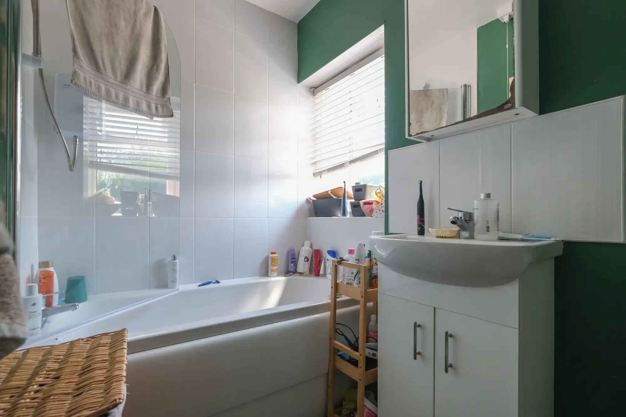 property photo 5 of 18