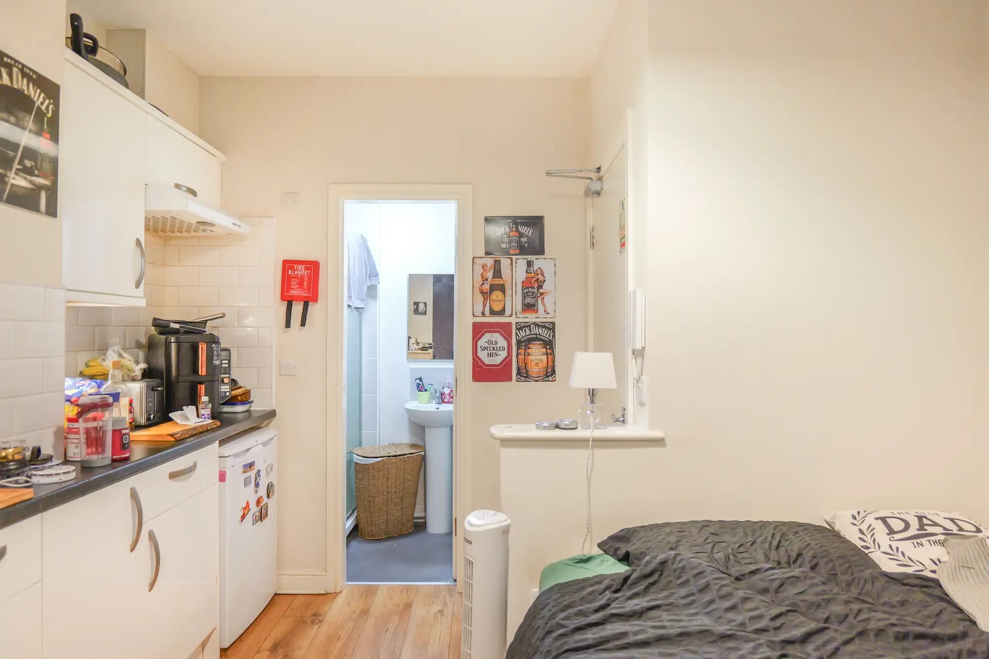 property photo 5 of 30
