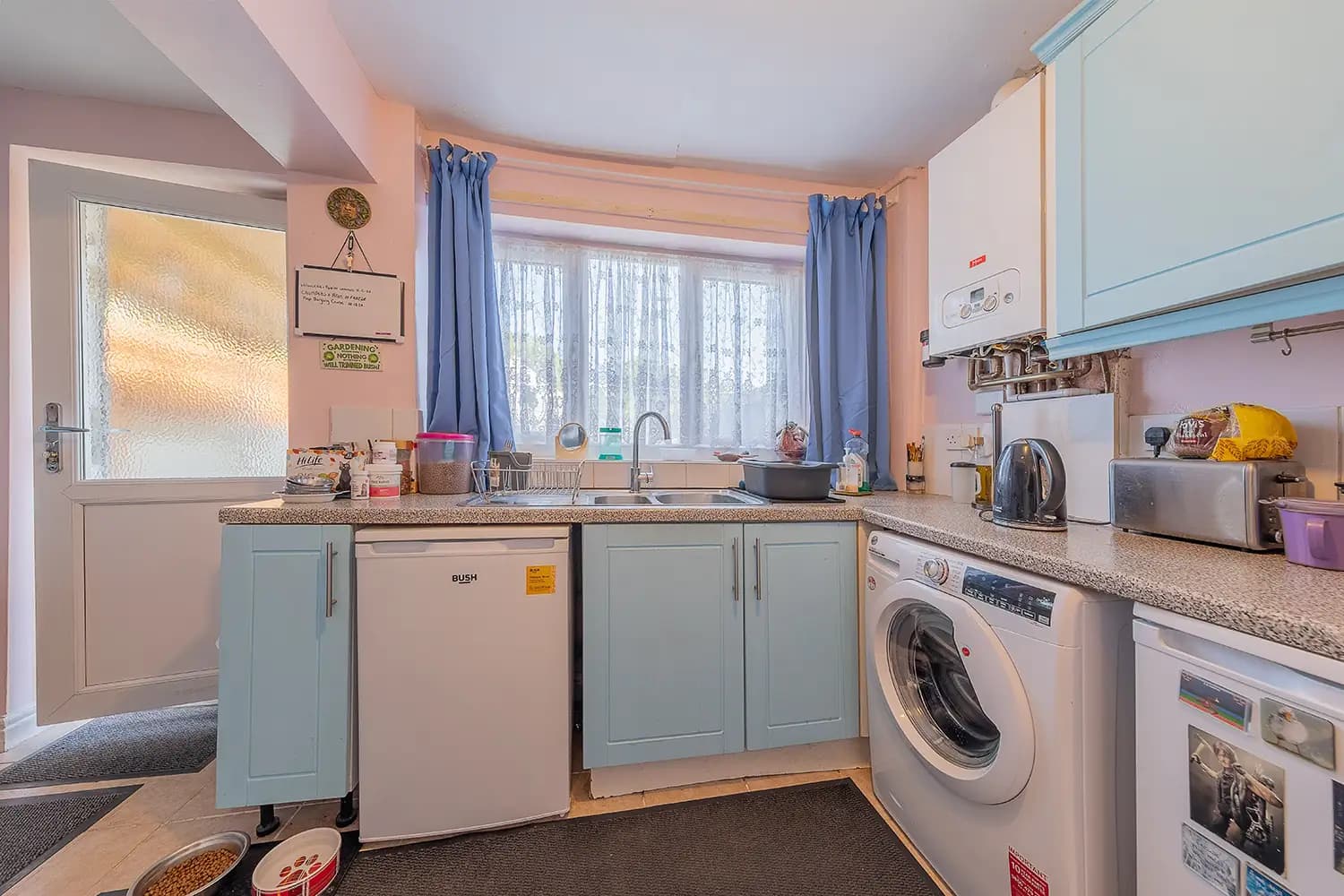 property photo 6 of 30