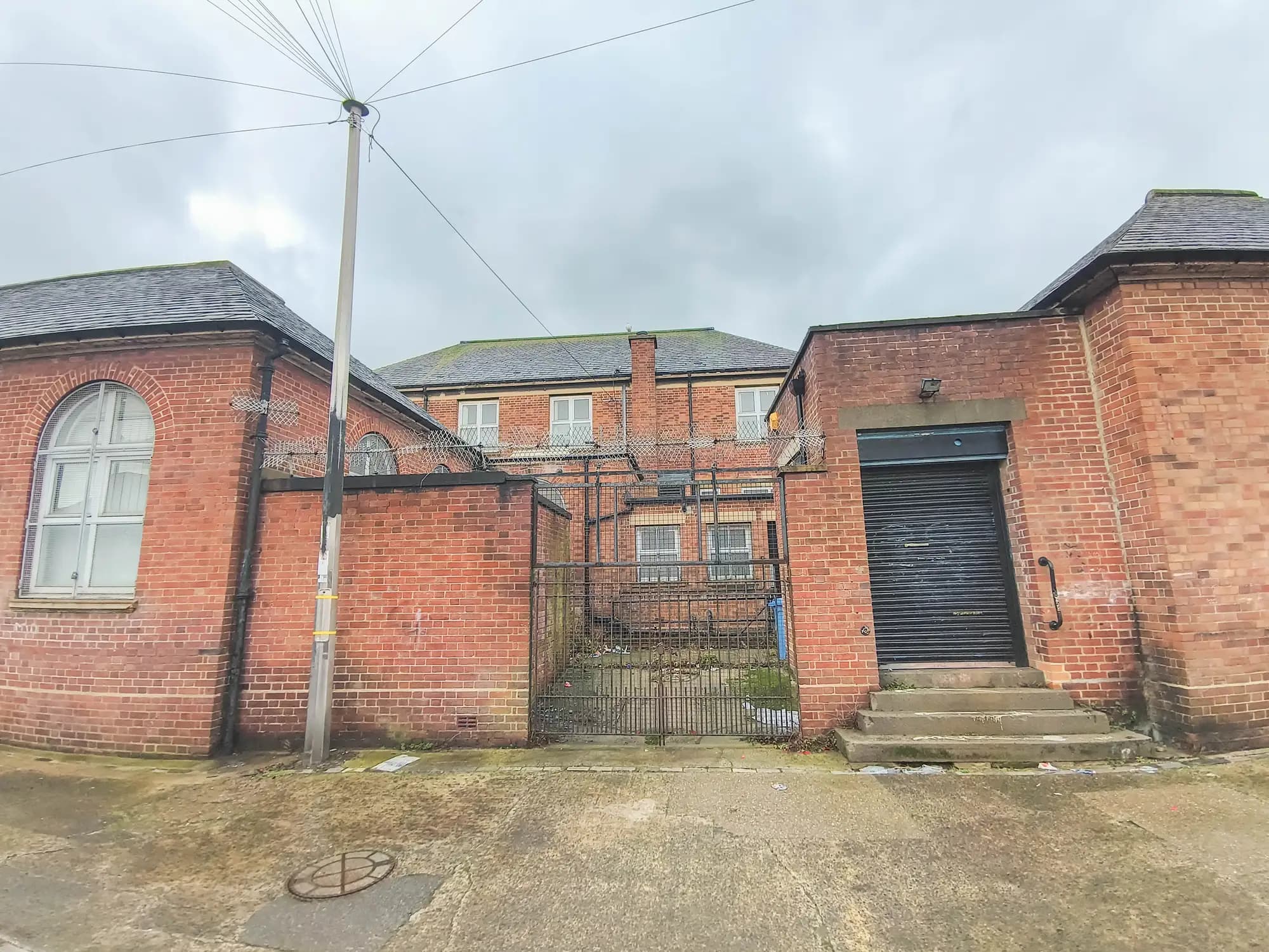 property photo 20 of 21