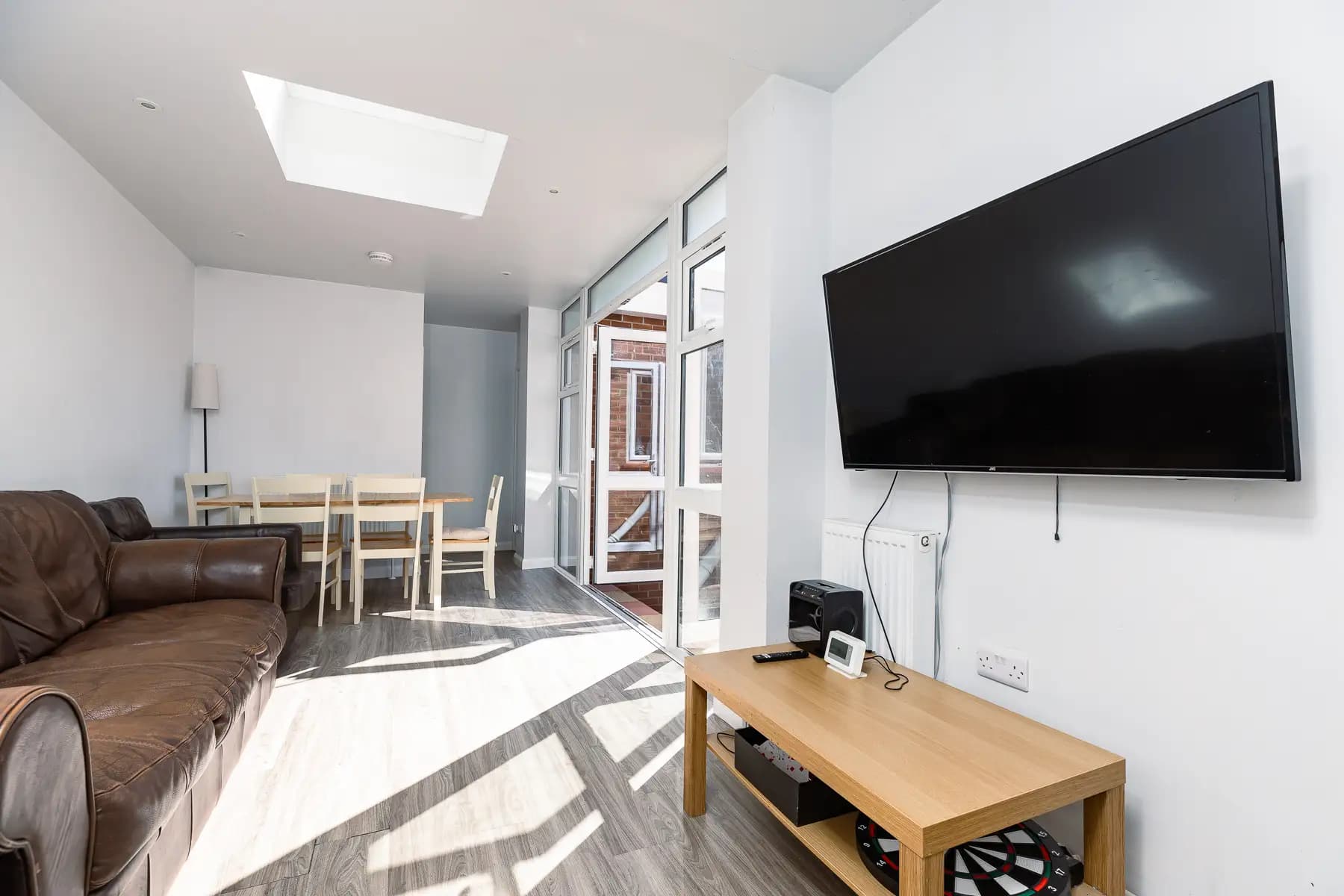 property photo 4 of 21