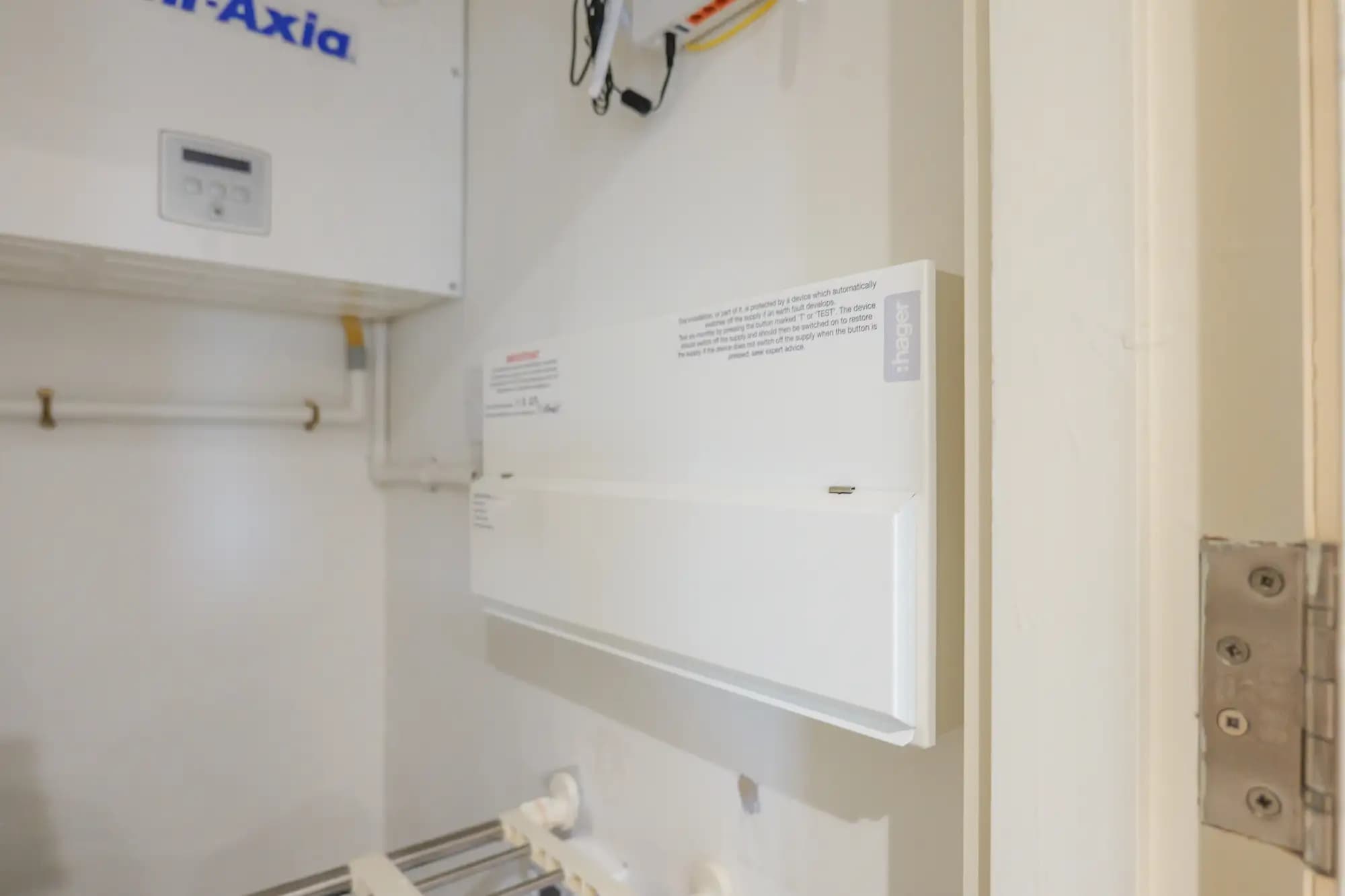 property photo 10 of 18