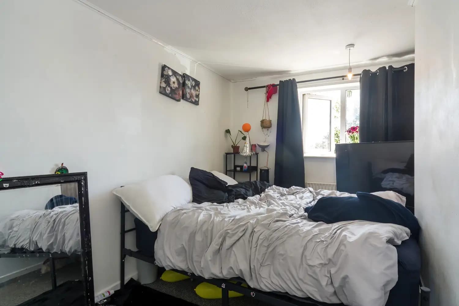 property photo 21 of 37