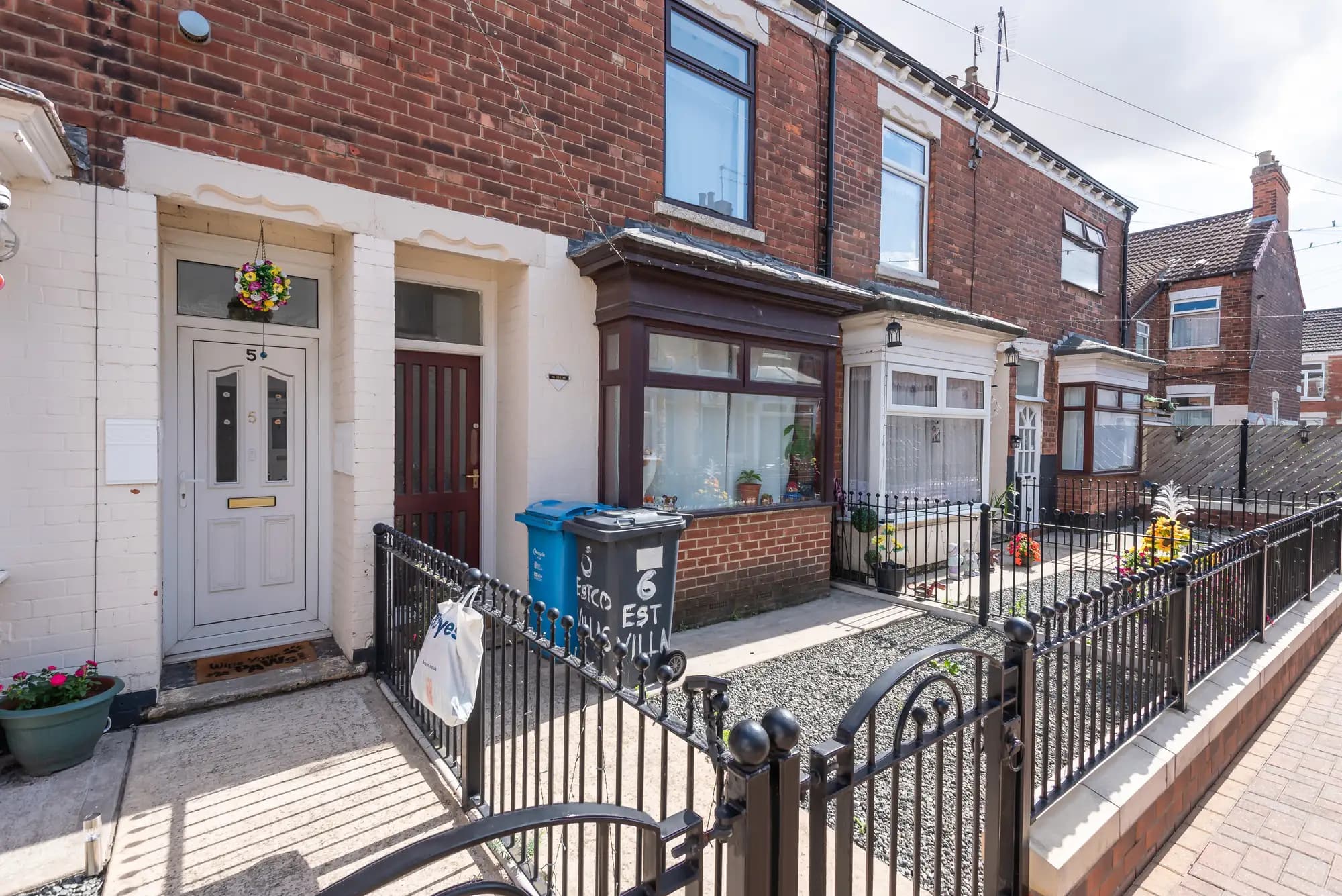 property photo 21 of 25