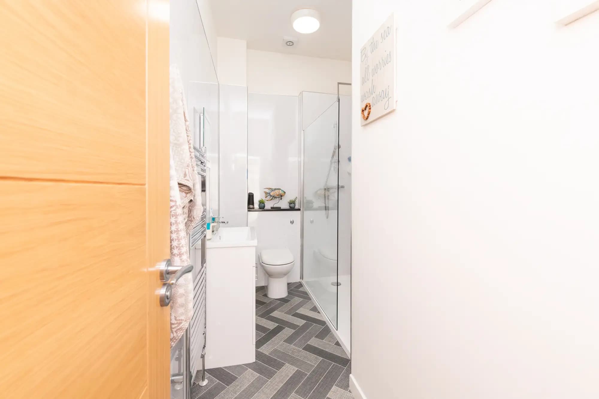 property photo 11 of 36