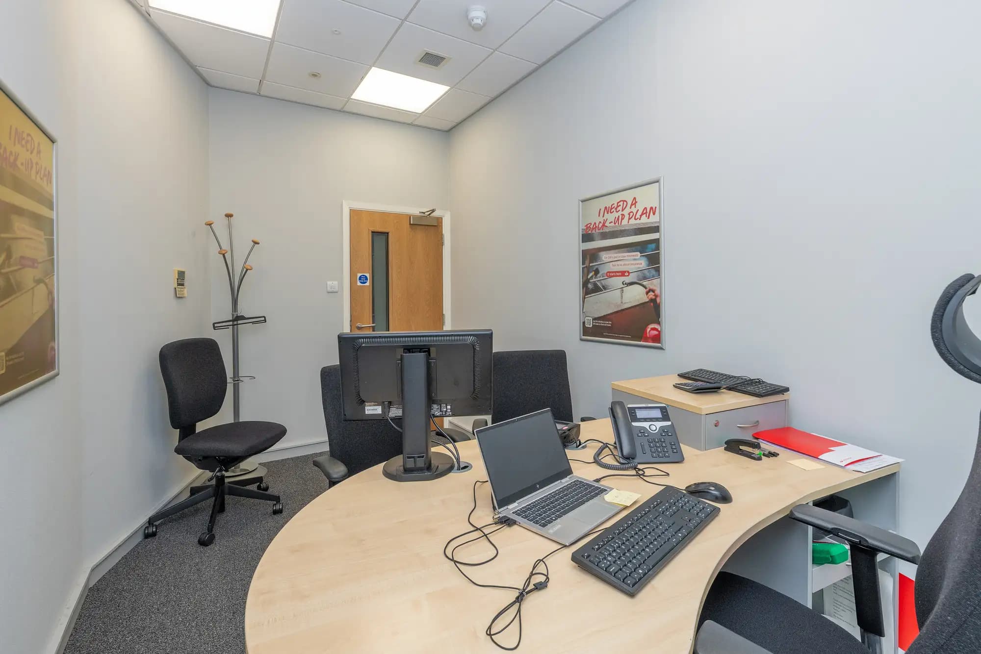 property photo 8 of 11