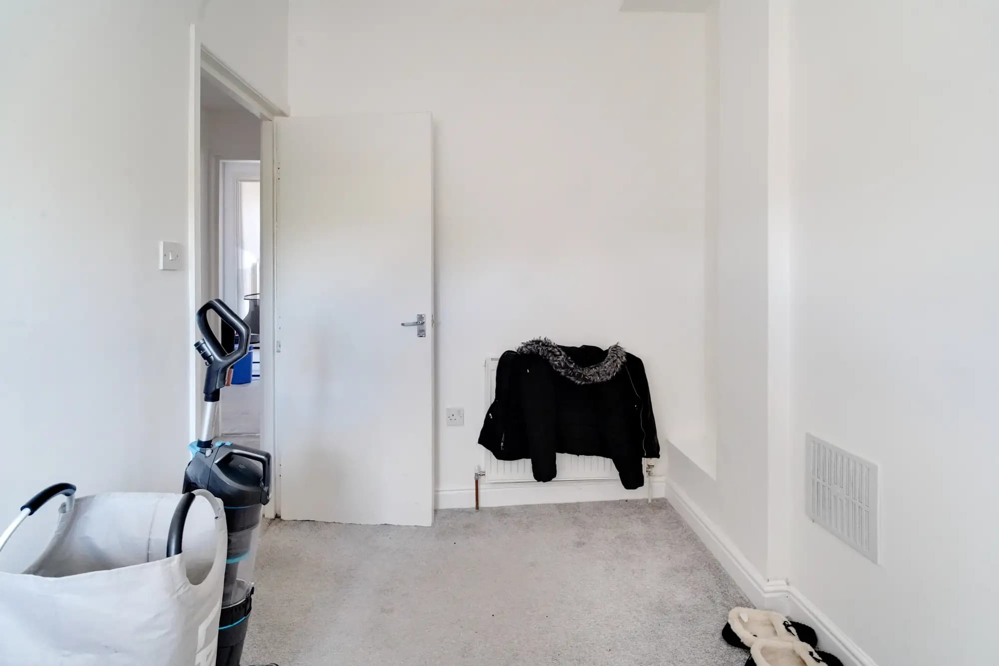 property photo 27 of 37