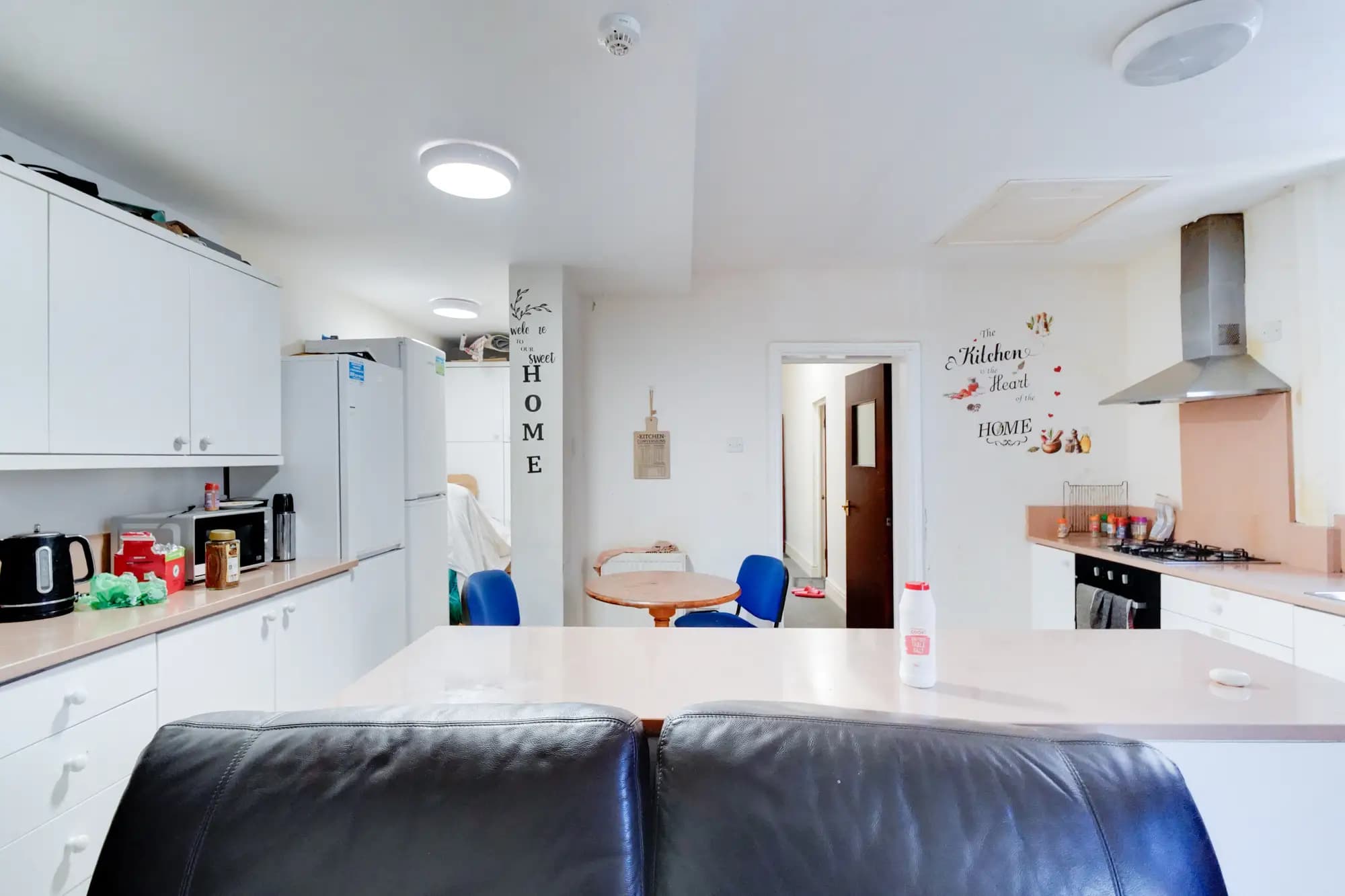 property photo 4 of 19