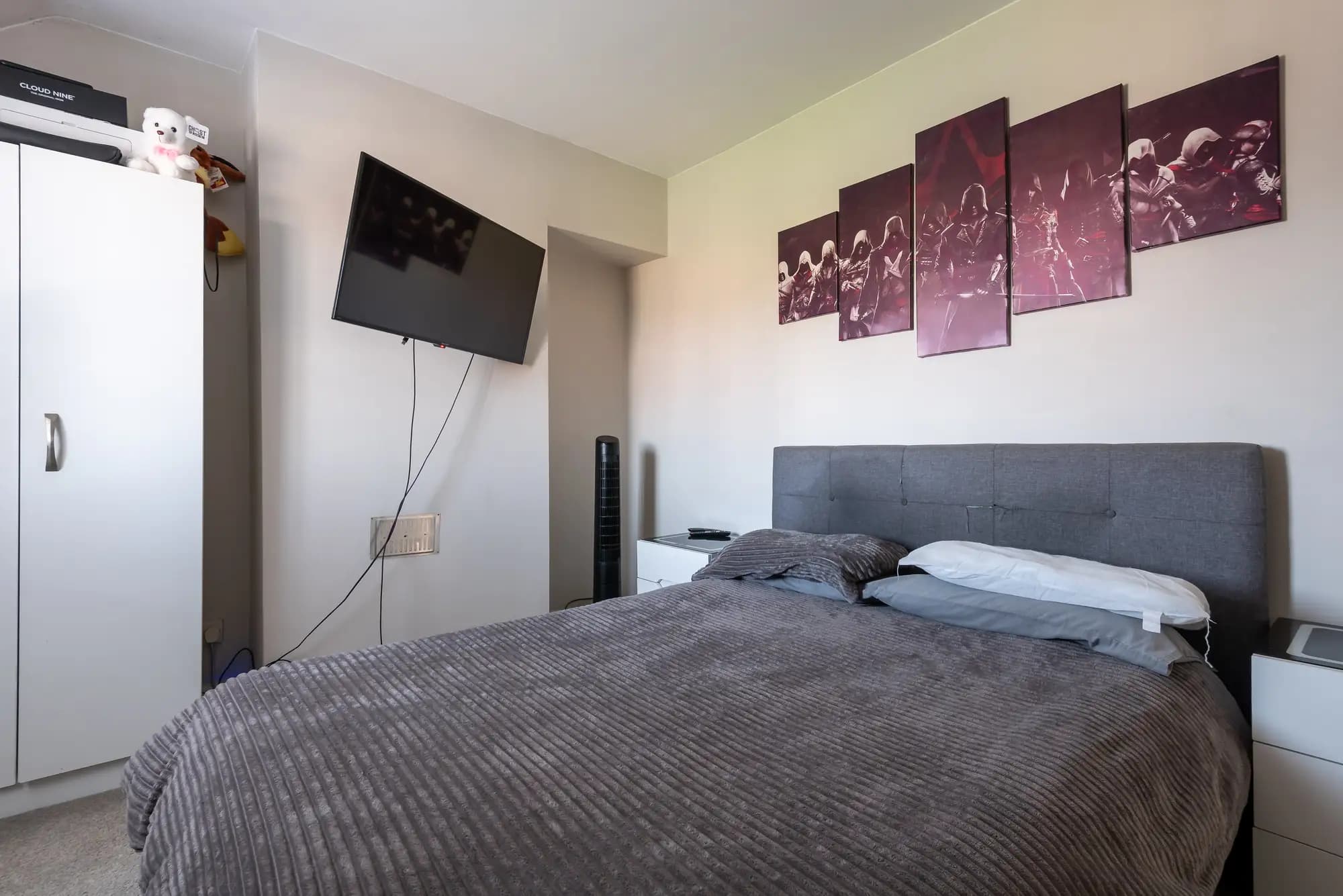 property photo 12 of 27