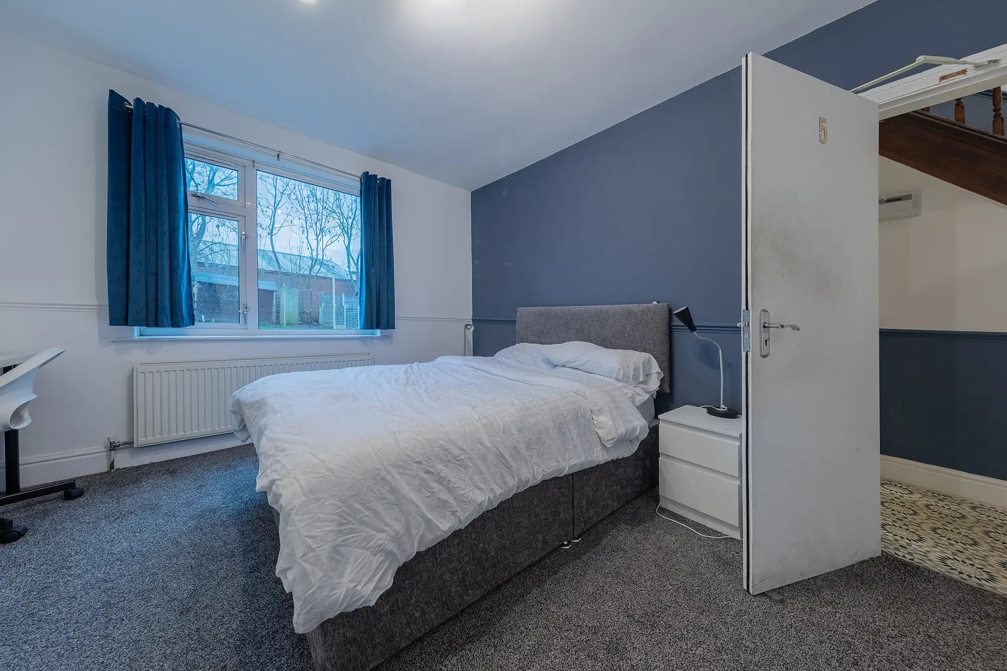 property photo 10 of 31