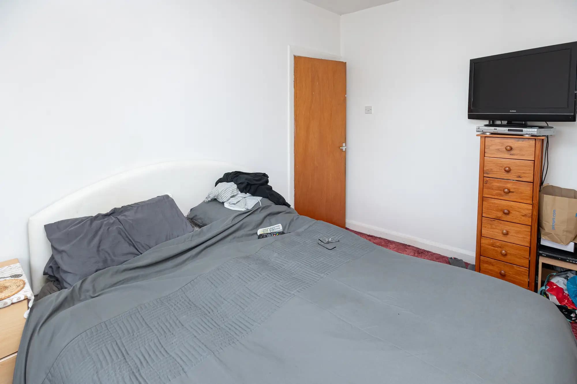 property photo 2 of 34