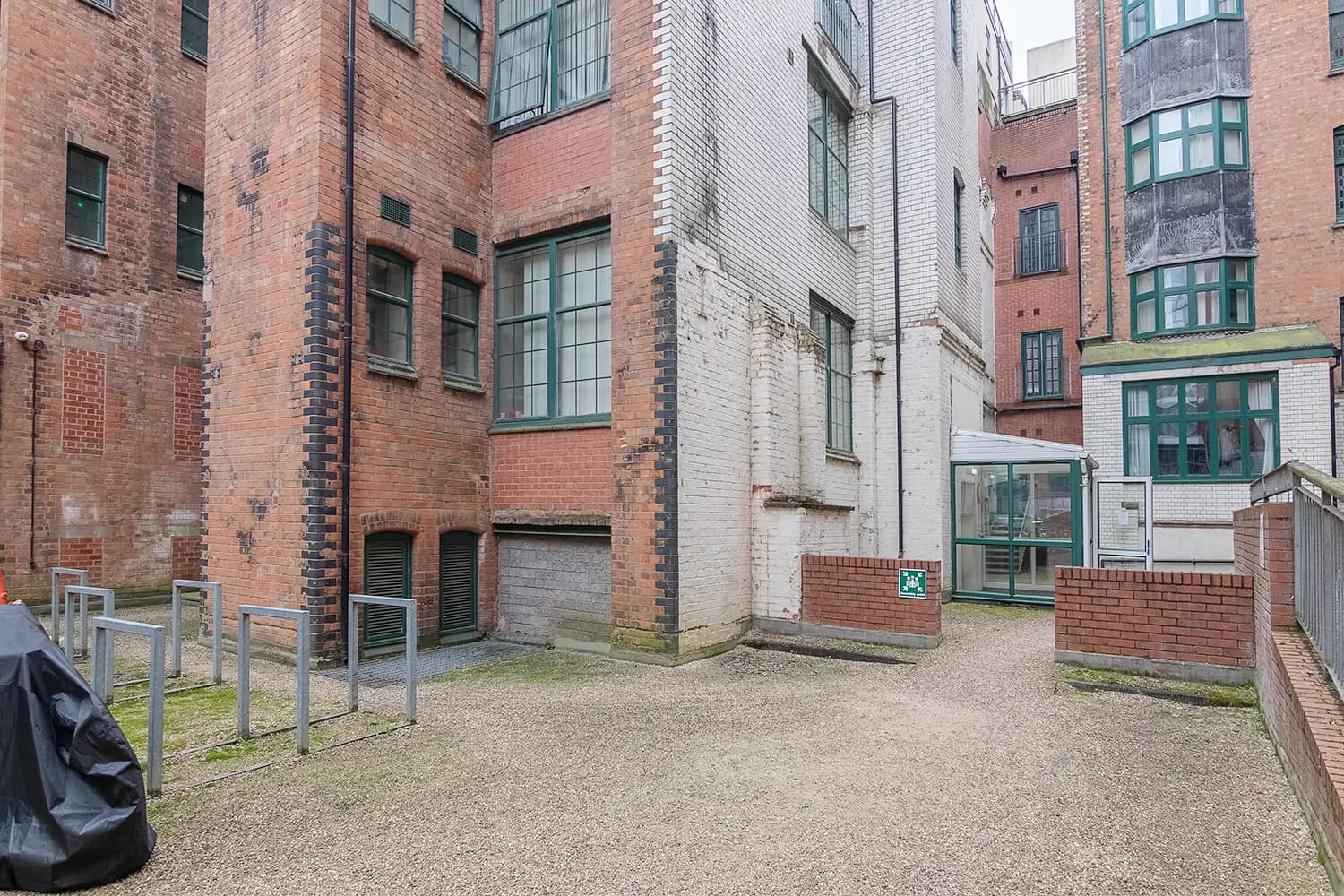 property photo 25 of 27