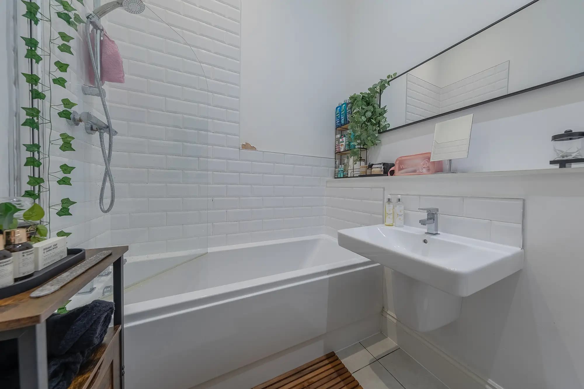 property photo 6 of 14