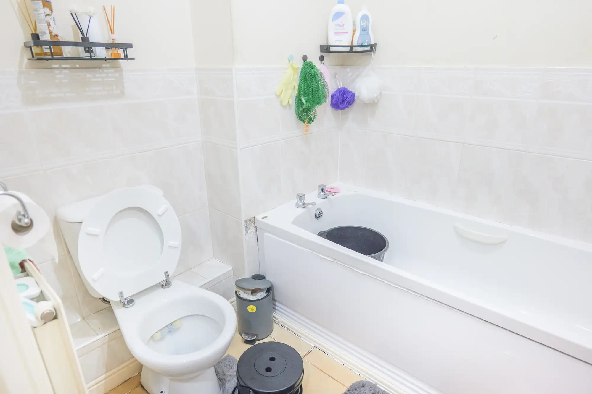 property photo 8 of 22