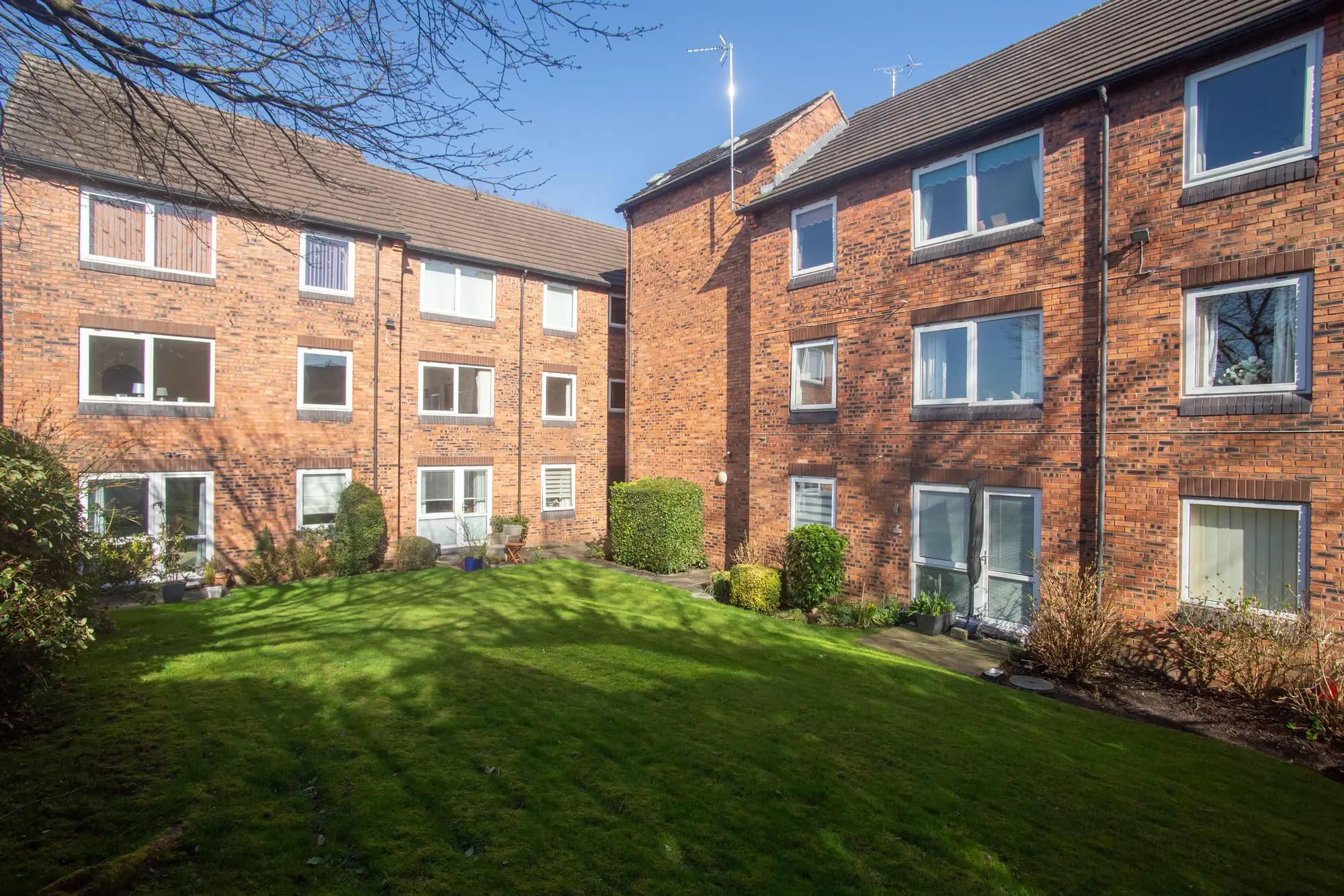 property photo 15 of 18