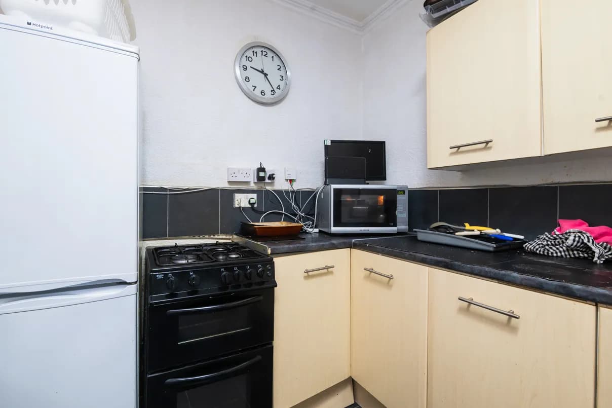 property photo 7 of 39