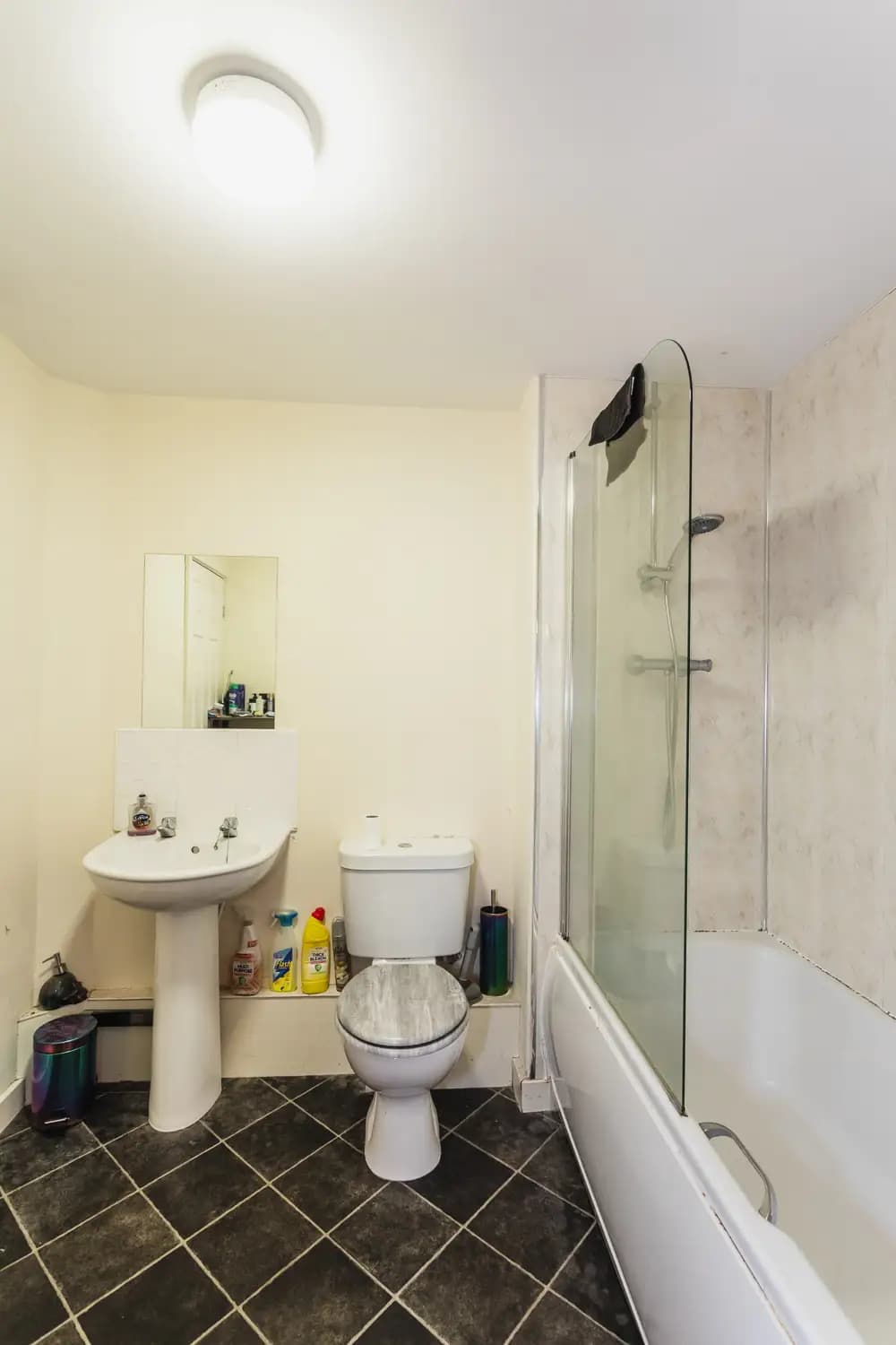 property photo 6 of 11